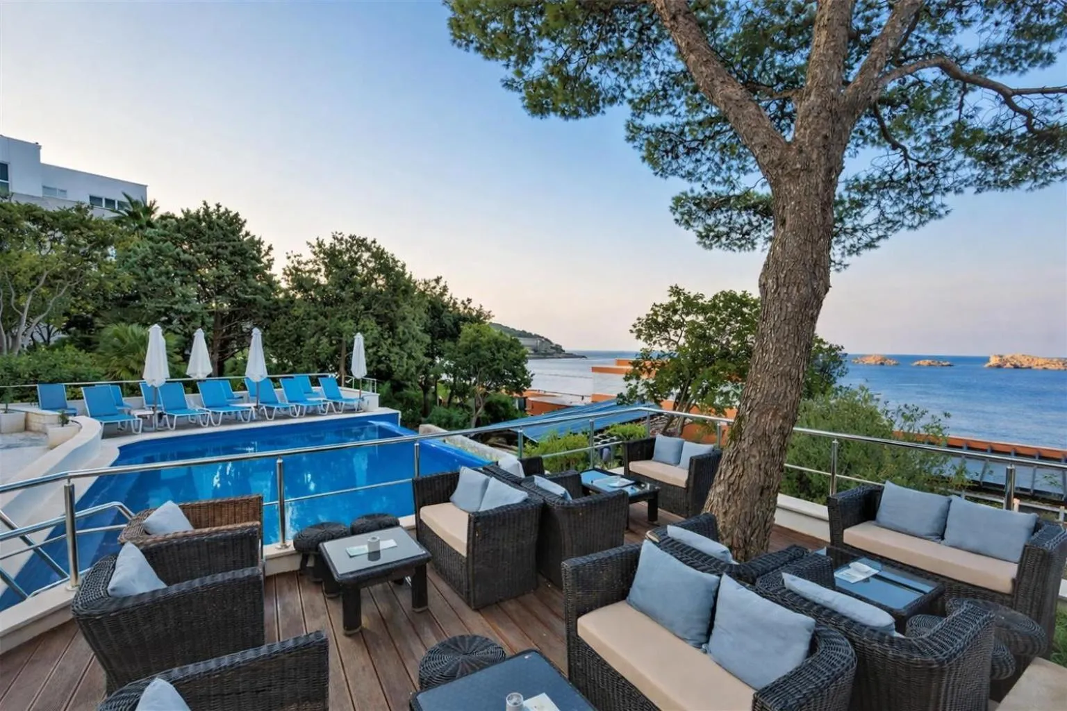 Lounge or bar in Royal Neptun Hotel