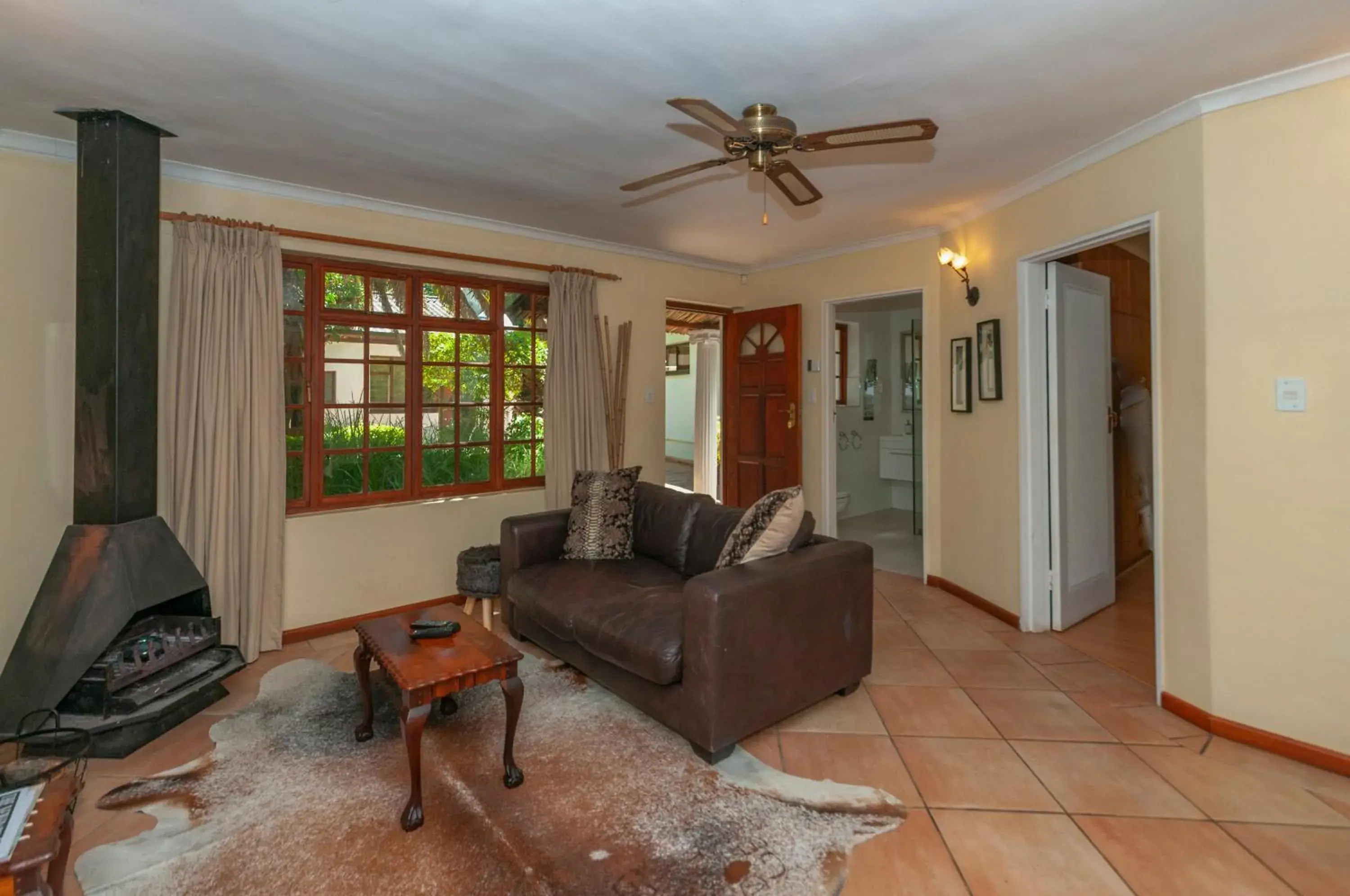 Apartment with Garden View in Just Unwind Apartment with Garden View in Just Unwind