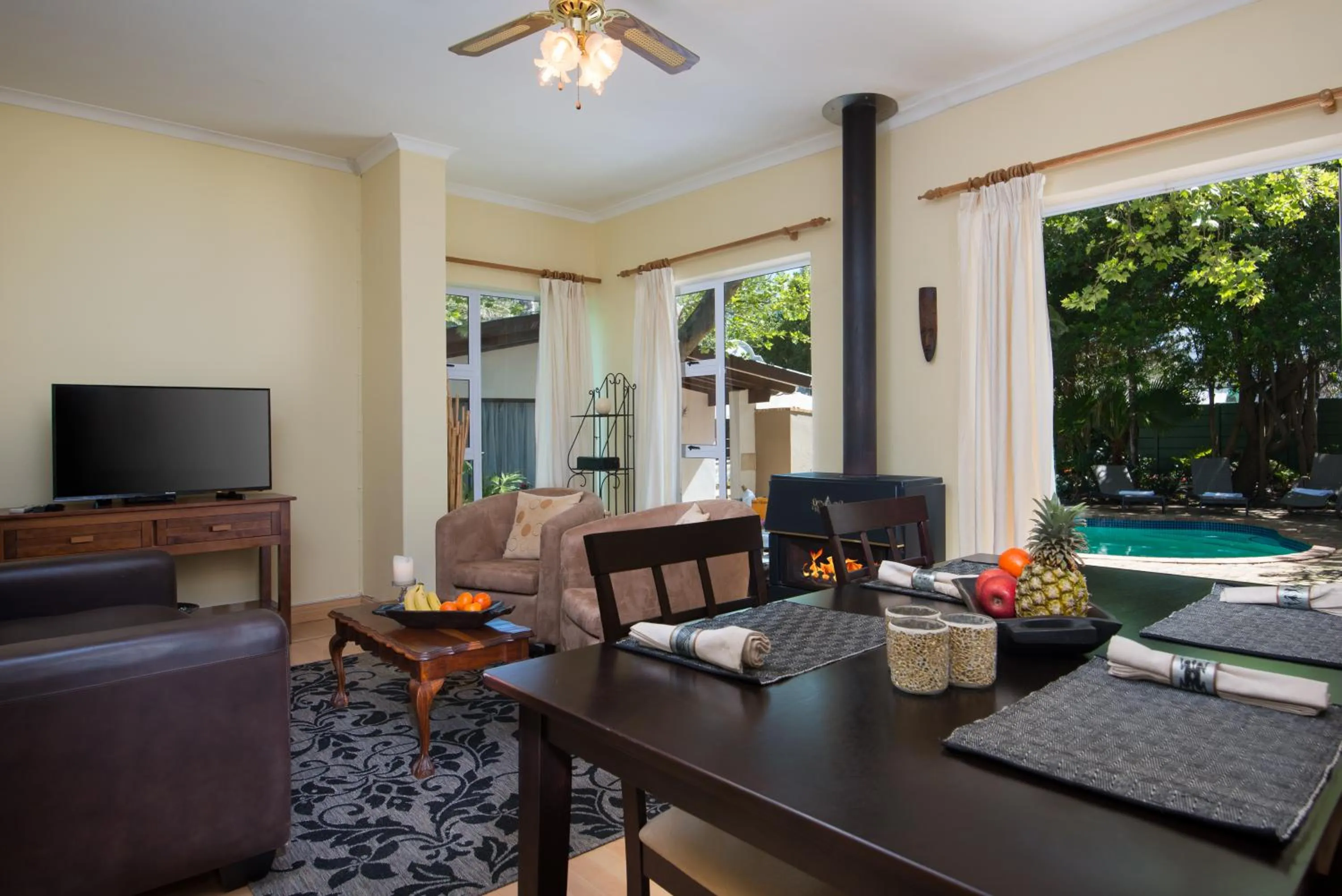 Living room in Just Unwind