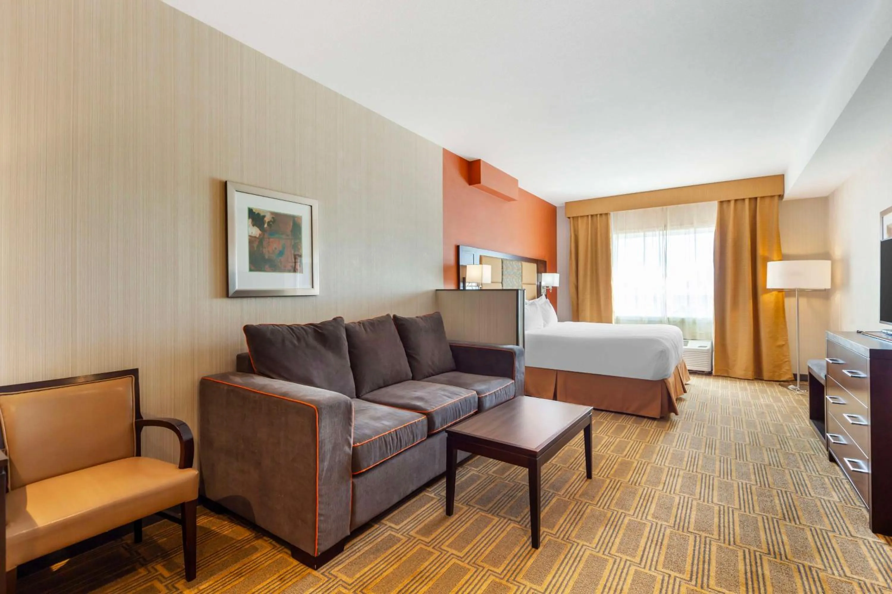 Bedroom in Best Western Plus Chateau Fort St. John