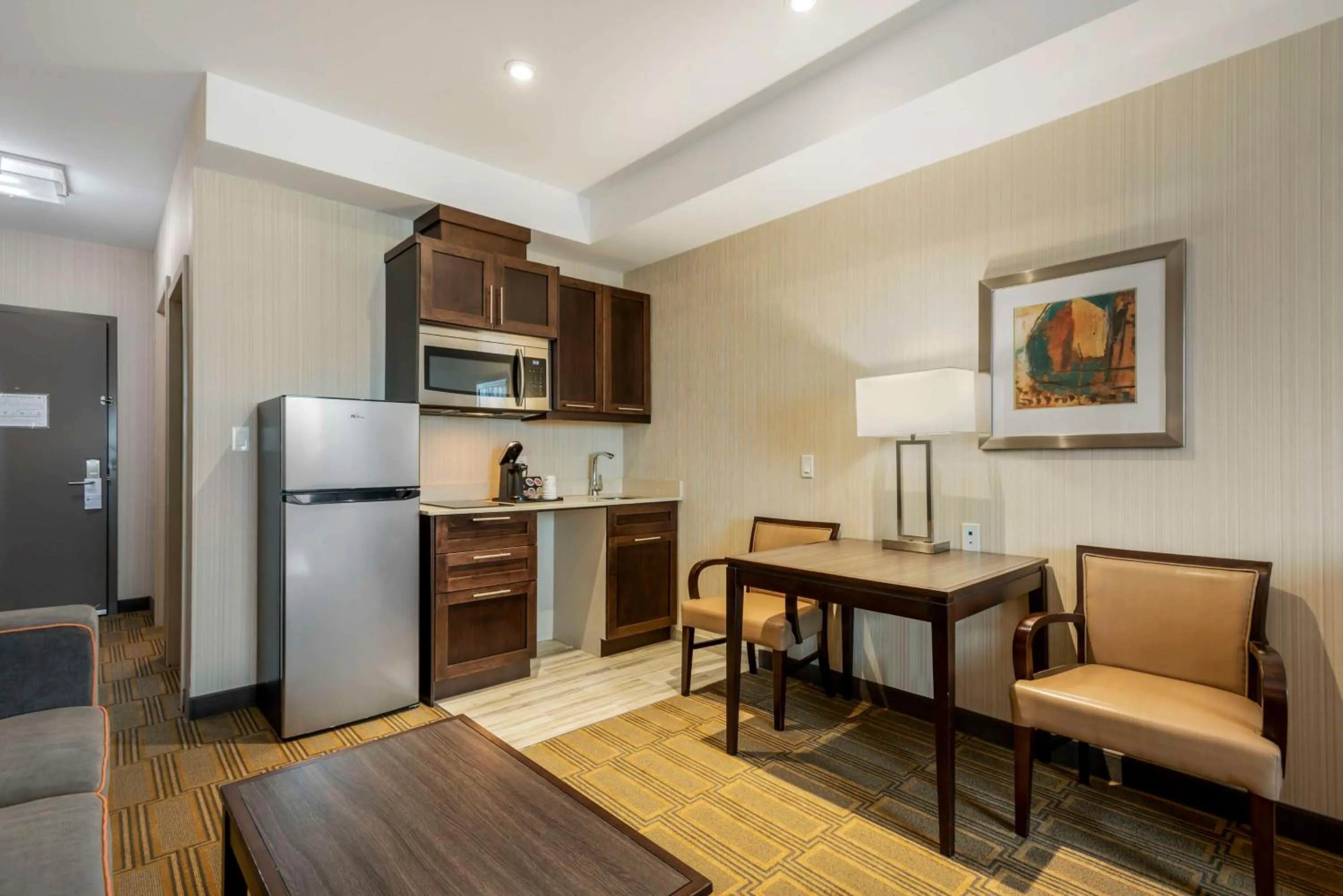 Bedroom in Best Western Plus Chateau Fort St. John