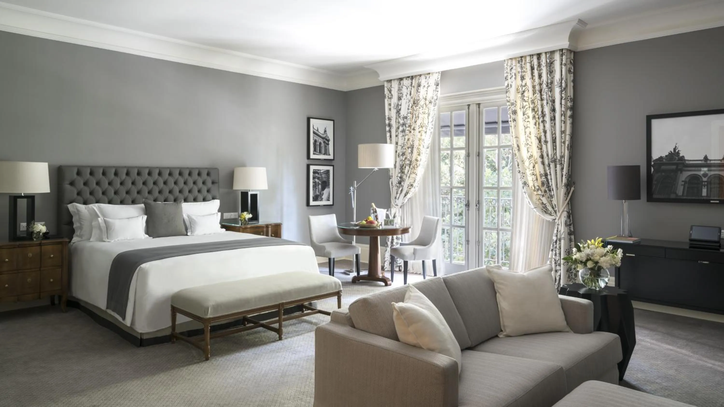 Bed in Palácio Tangará, Oetker Hotels