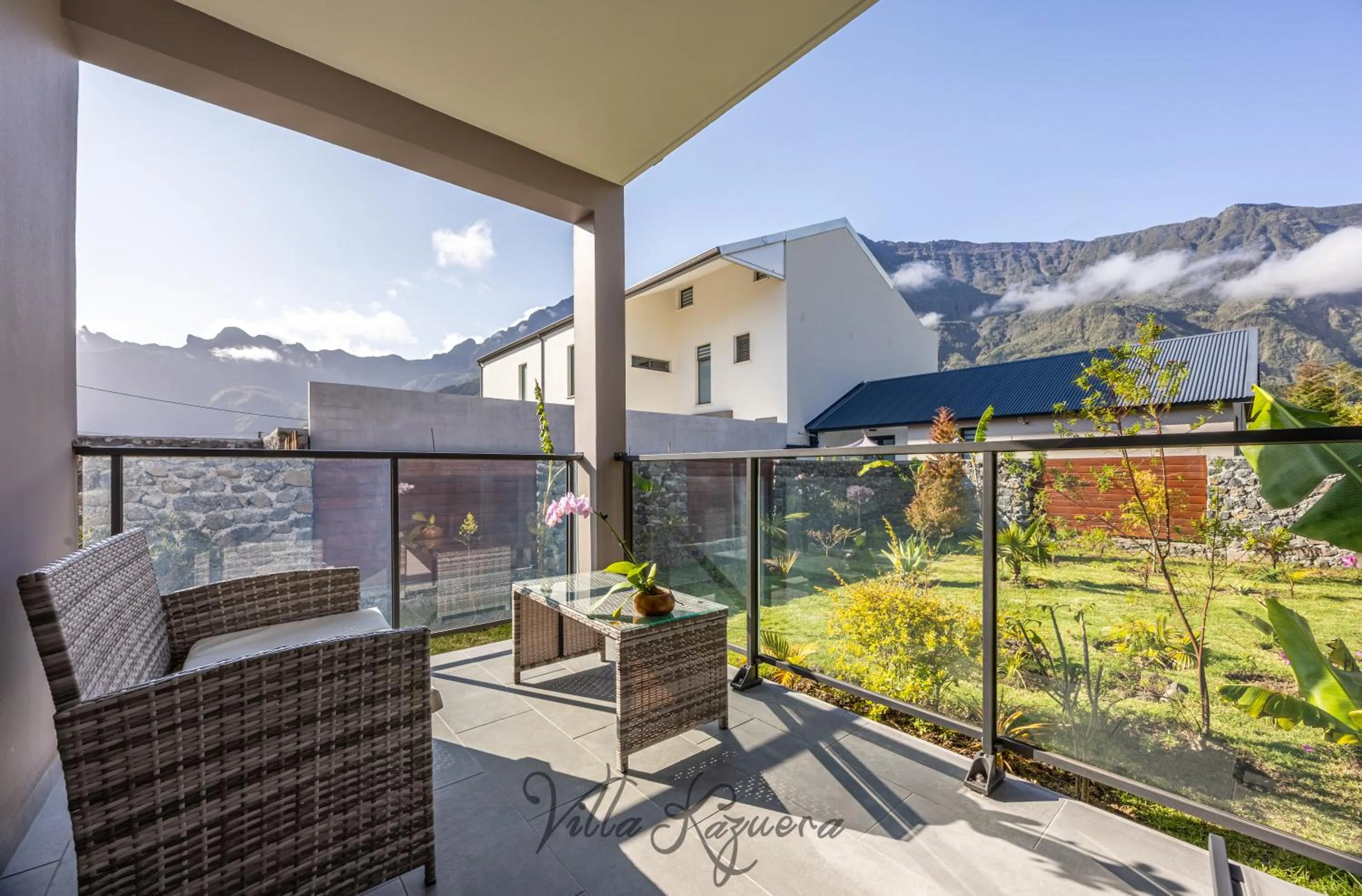Balcony/Terrace in La Villa Kazuera