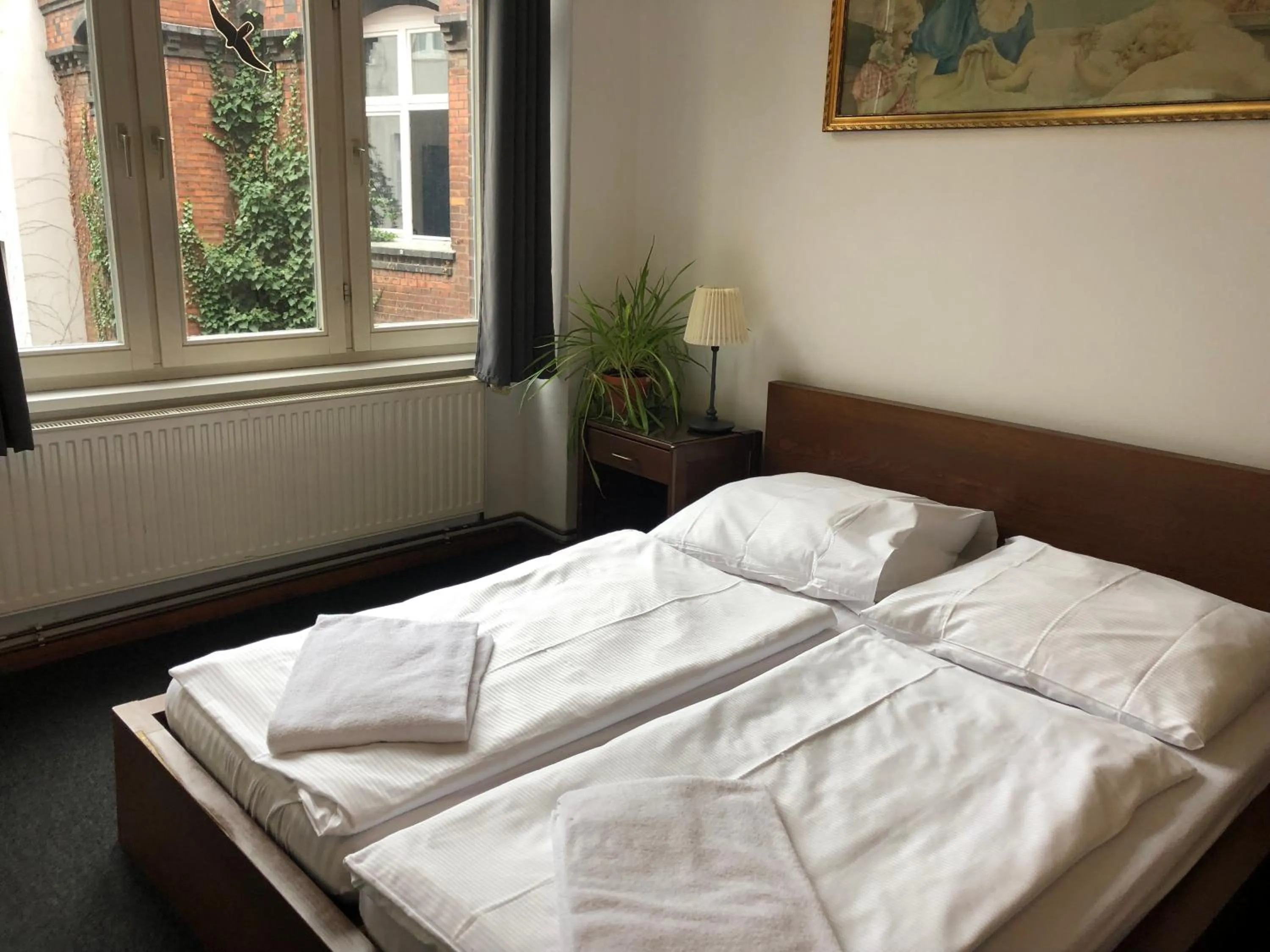 Bedroom, Bed in Die Fabrik - Hostel