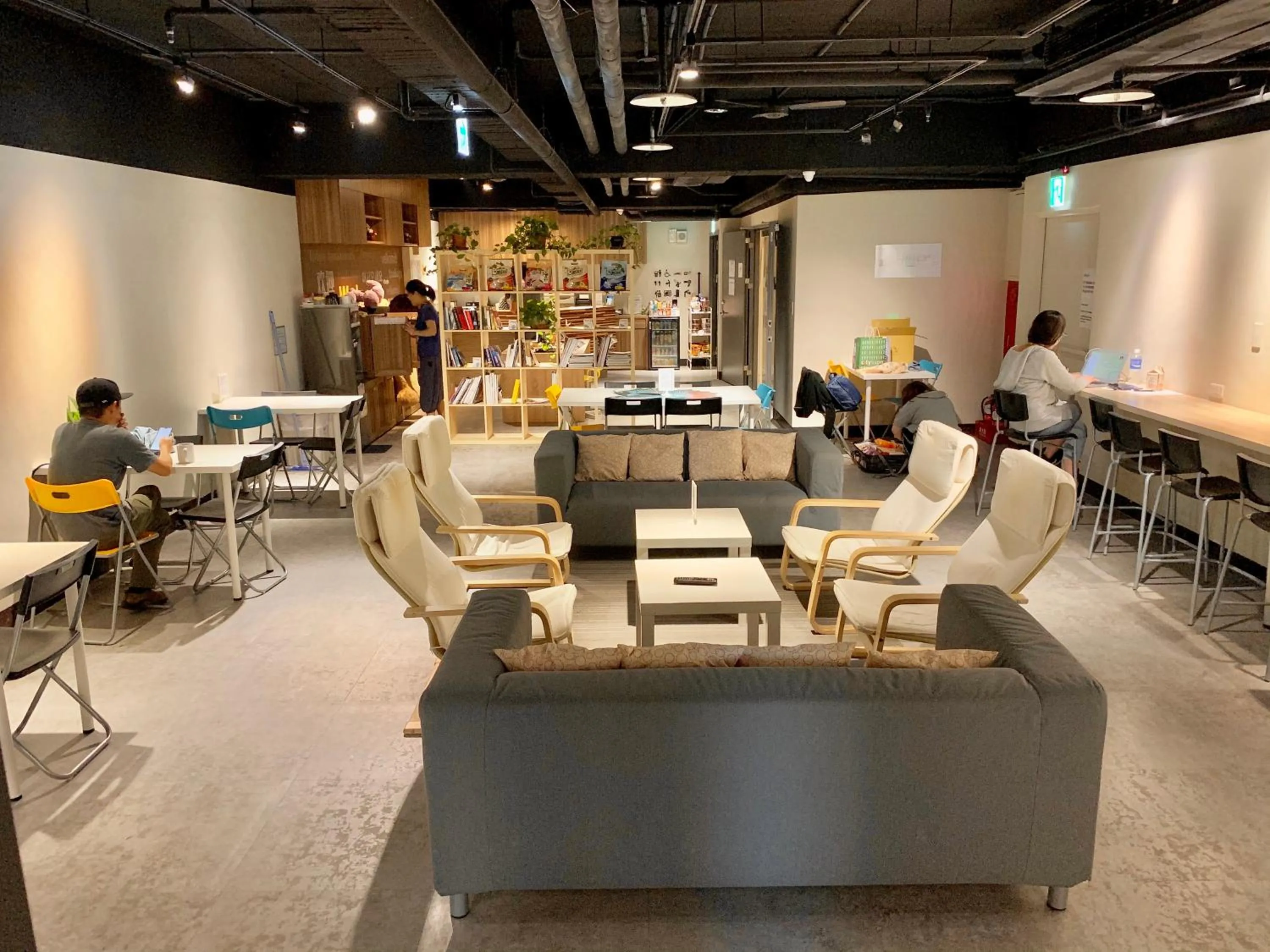 Lounge or bar in Cavemen Hostel Taipei Station Youth Branch