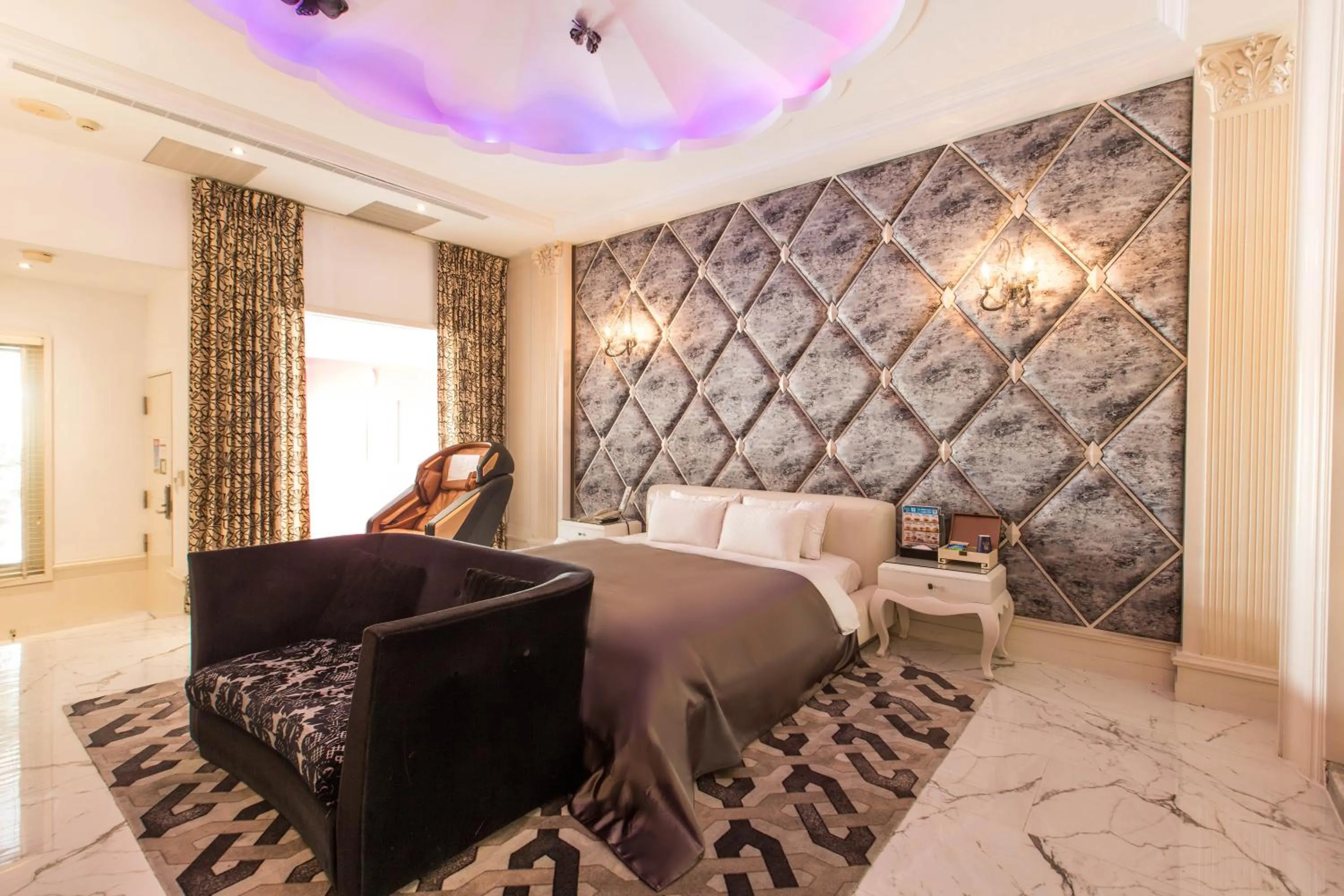 Photo of the whole room, Bed in Feng Cai Motel