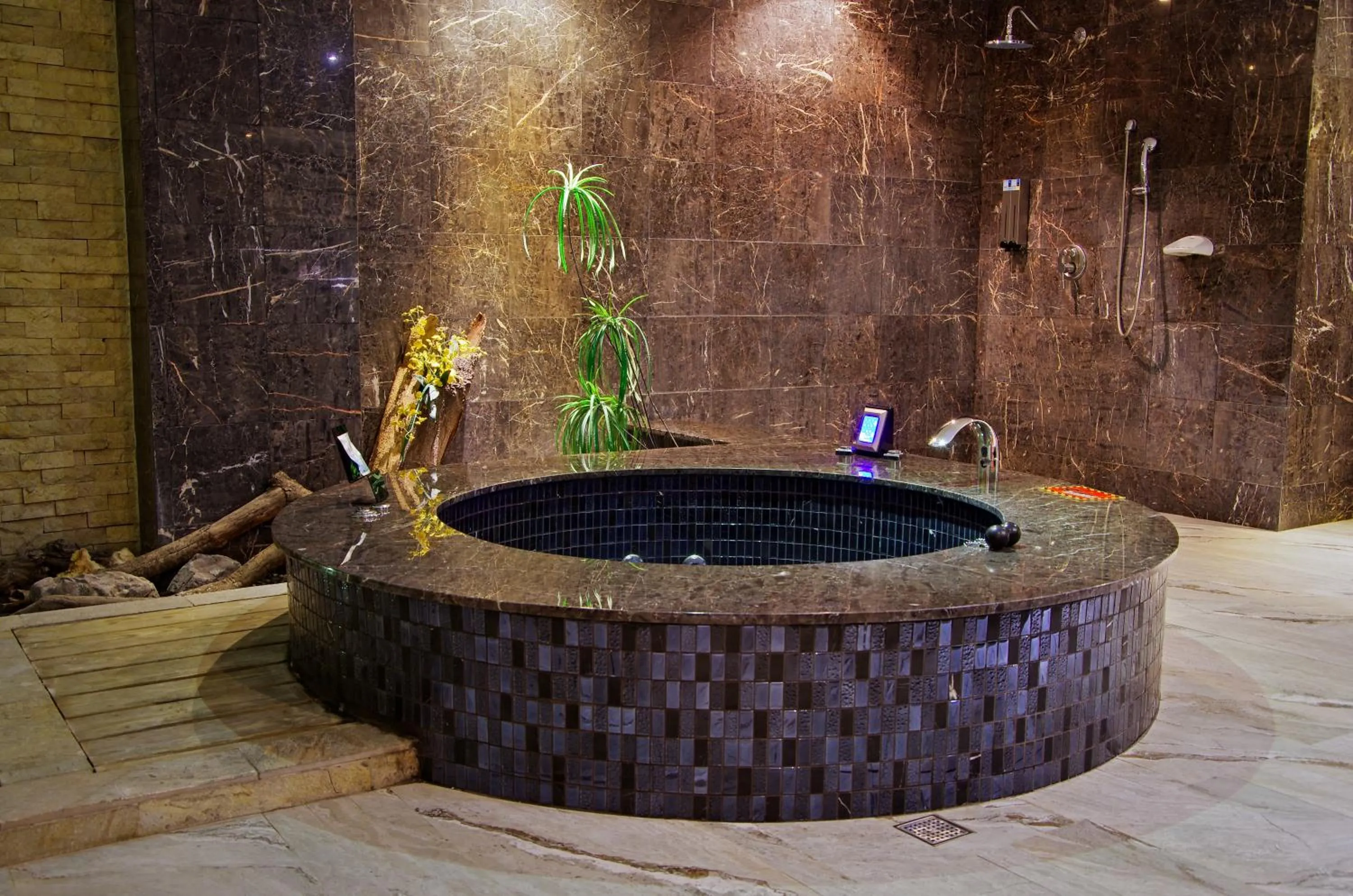 Hot Tub in Feng Cai Motel