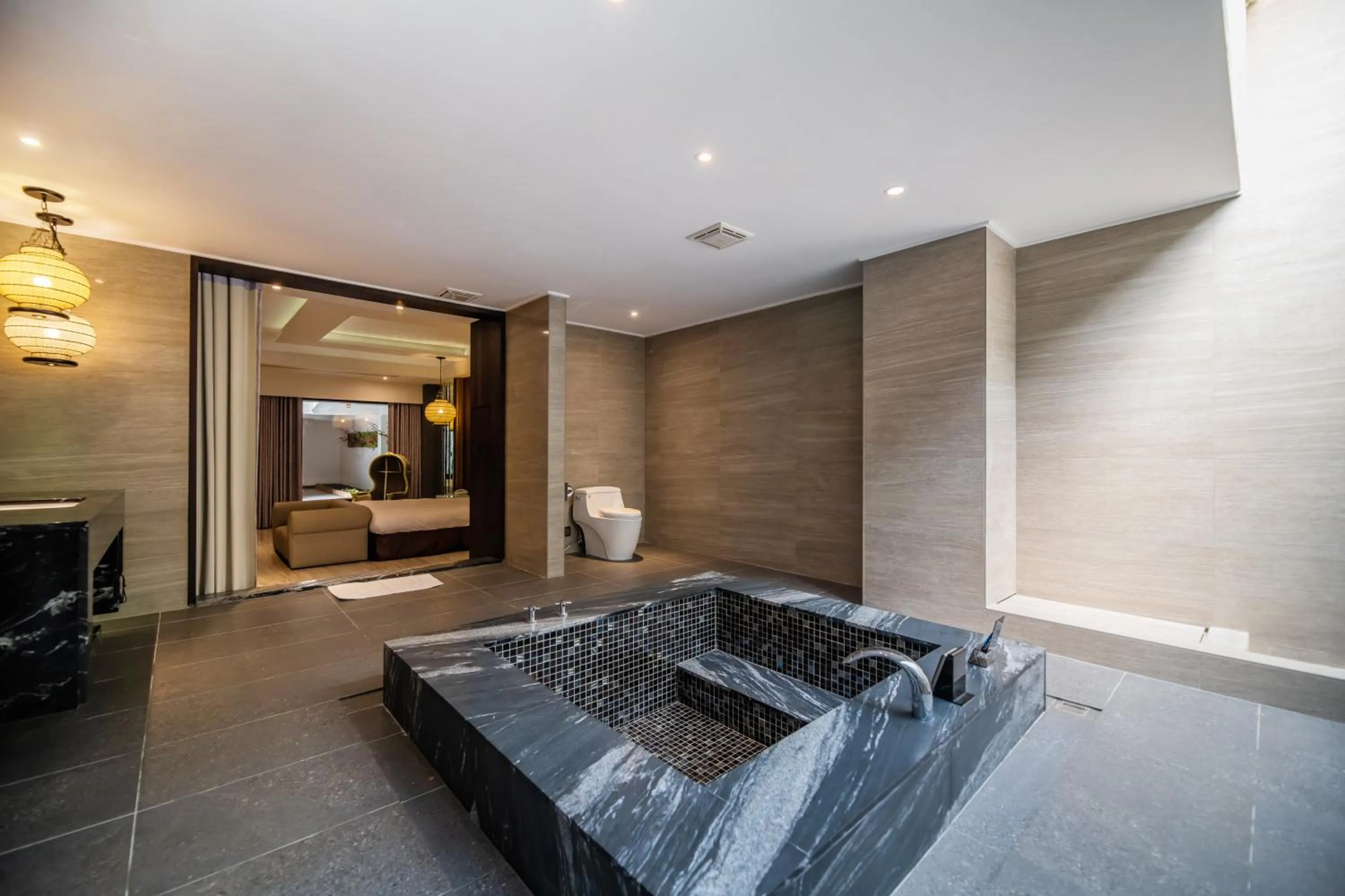 Property building, Bed in Feng Cai Motel