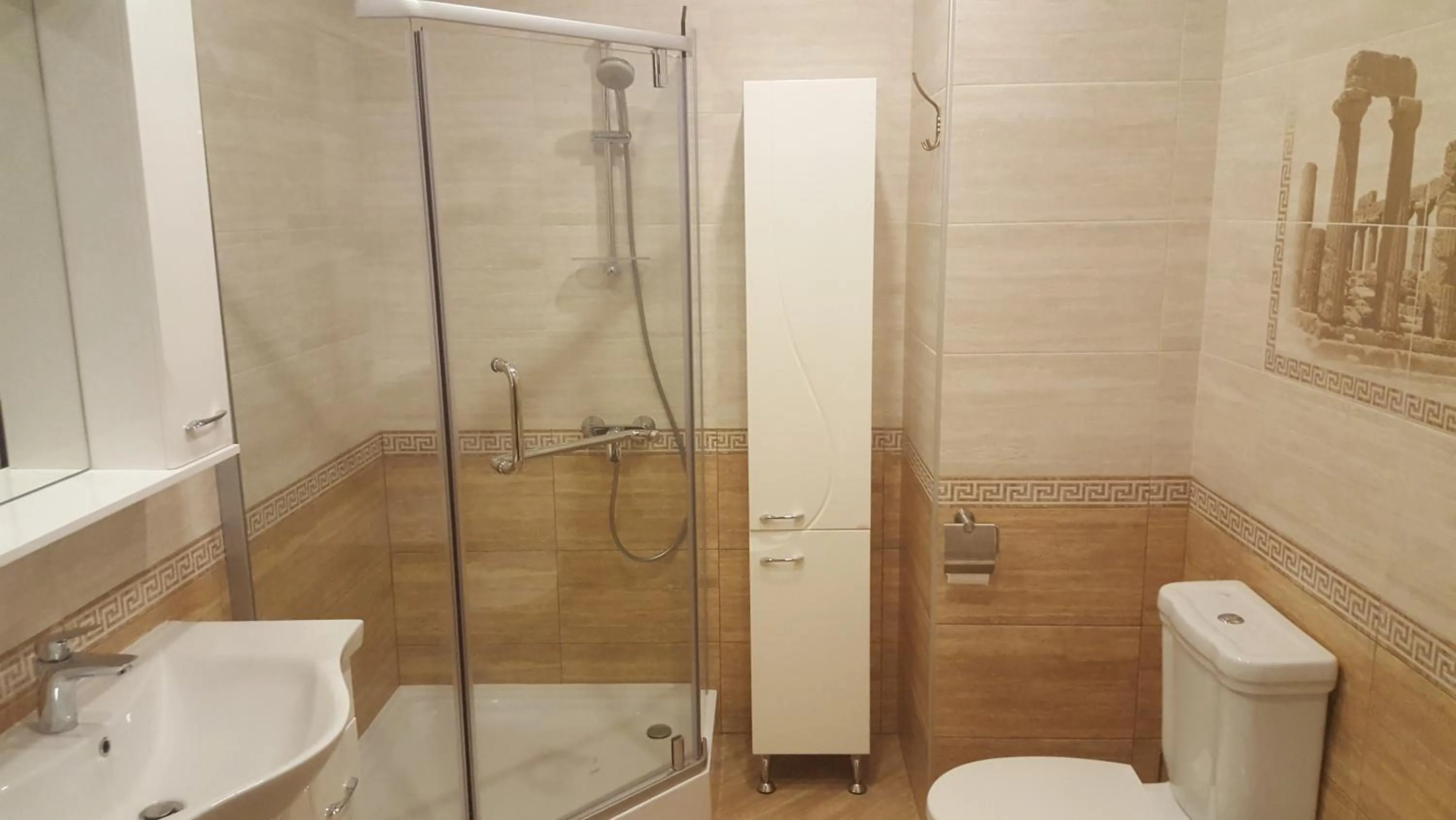 Shower in Mimino Apartment Deluxe First Line (C I)