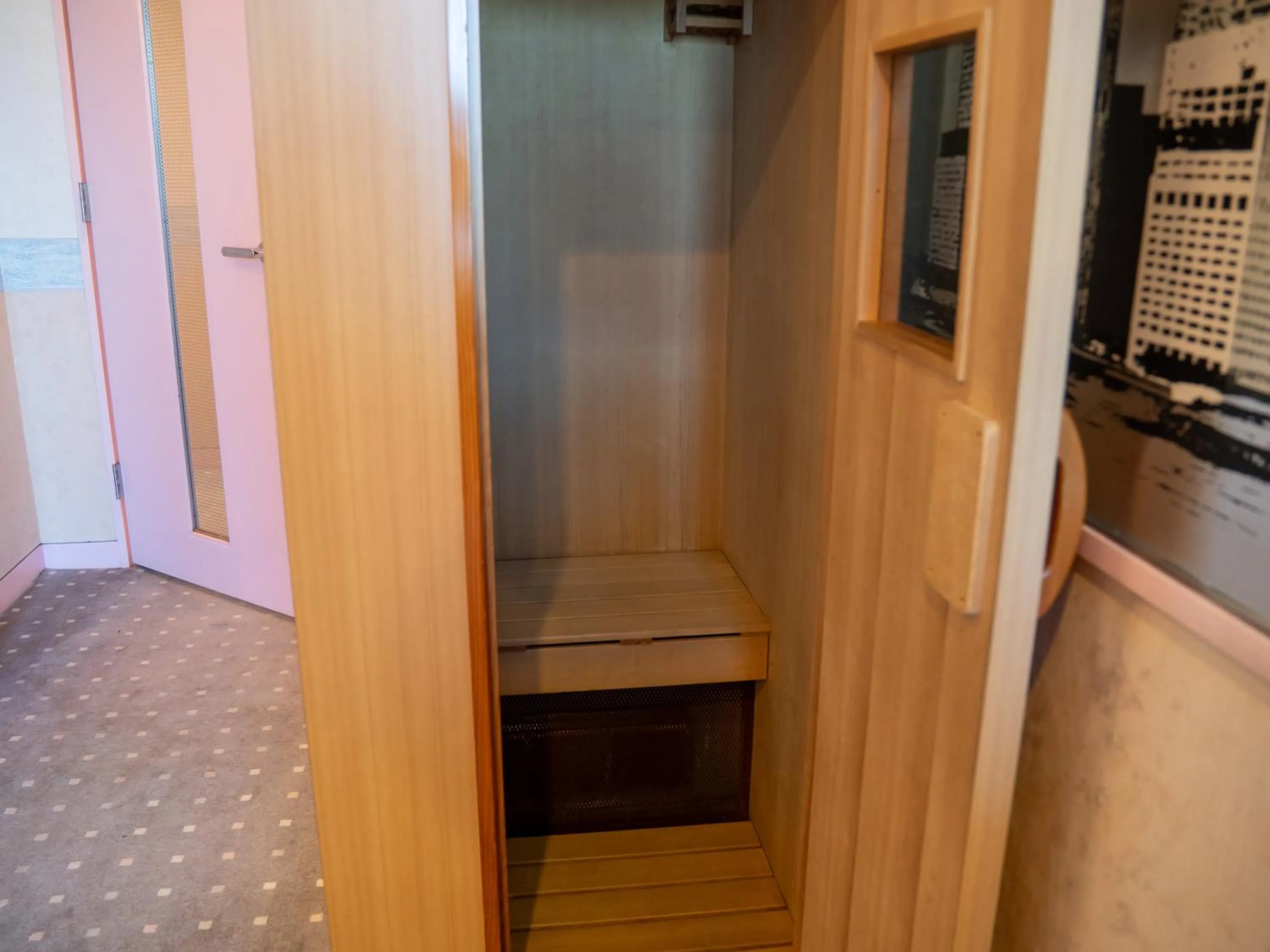 Sauna in Farm Garden Hotel