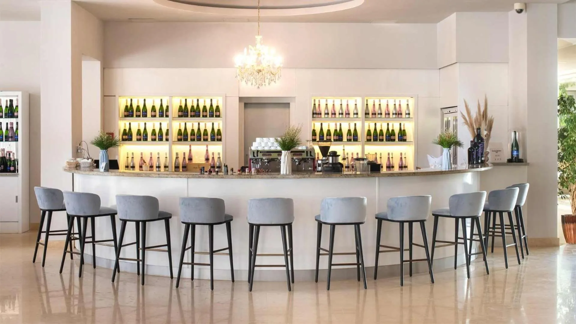 Lounge or bar in Amadria Park Beach Hotel Niko