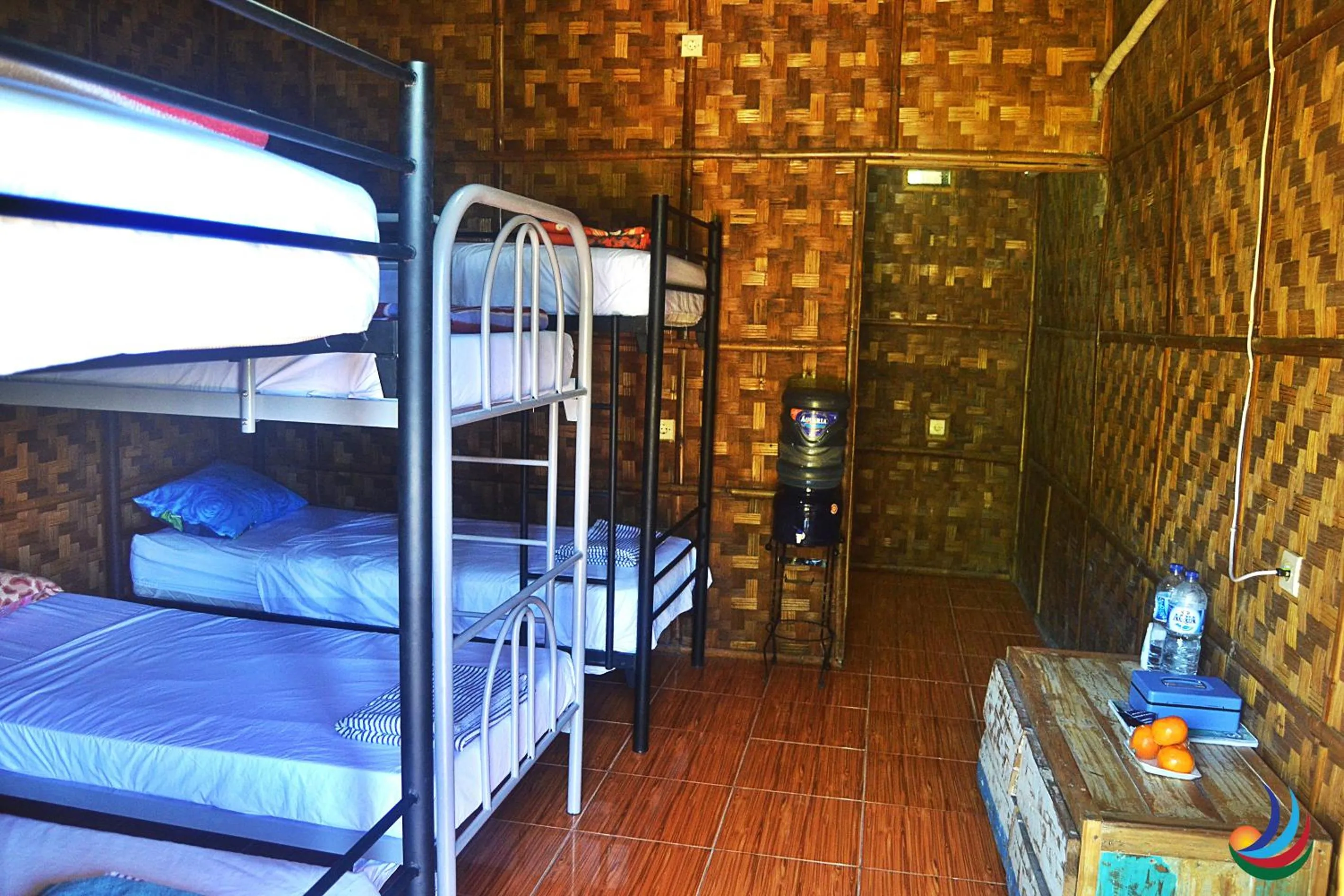 Bedroom in Mojosurf Camp Red Island