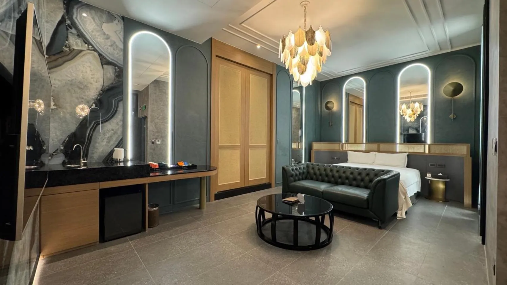 Photo of the whole room in Ease Motel