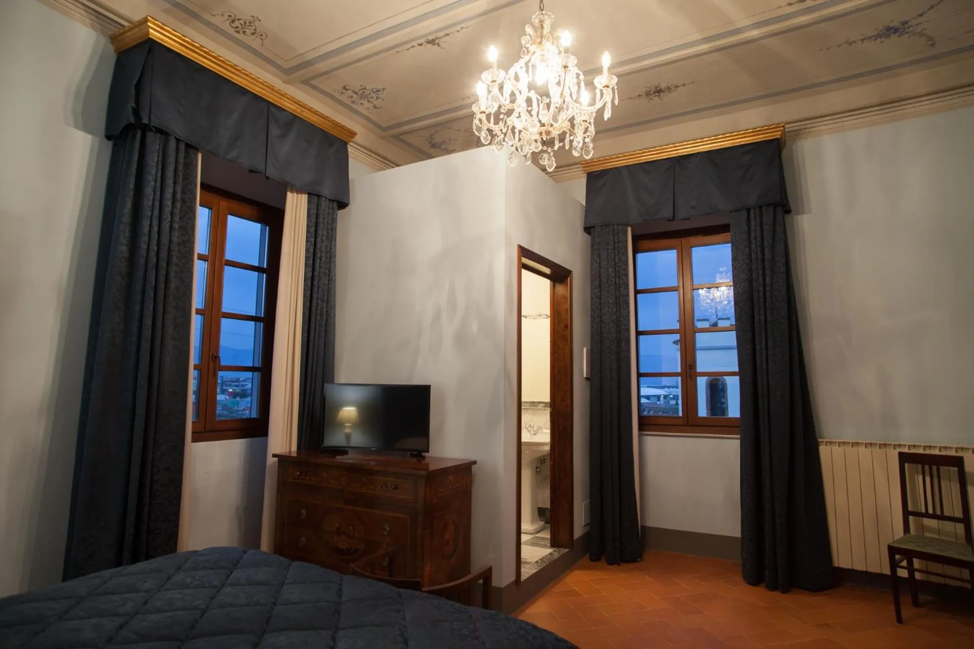 Photo of the whole room in Relais Villa Scarfantoni B&B