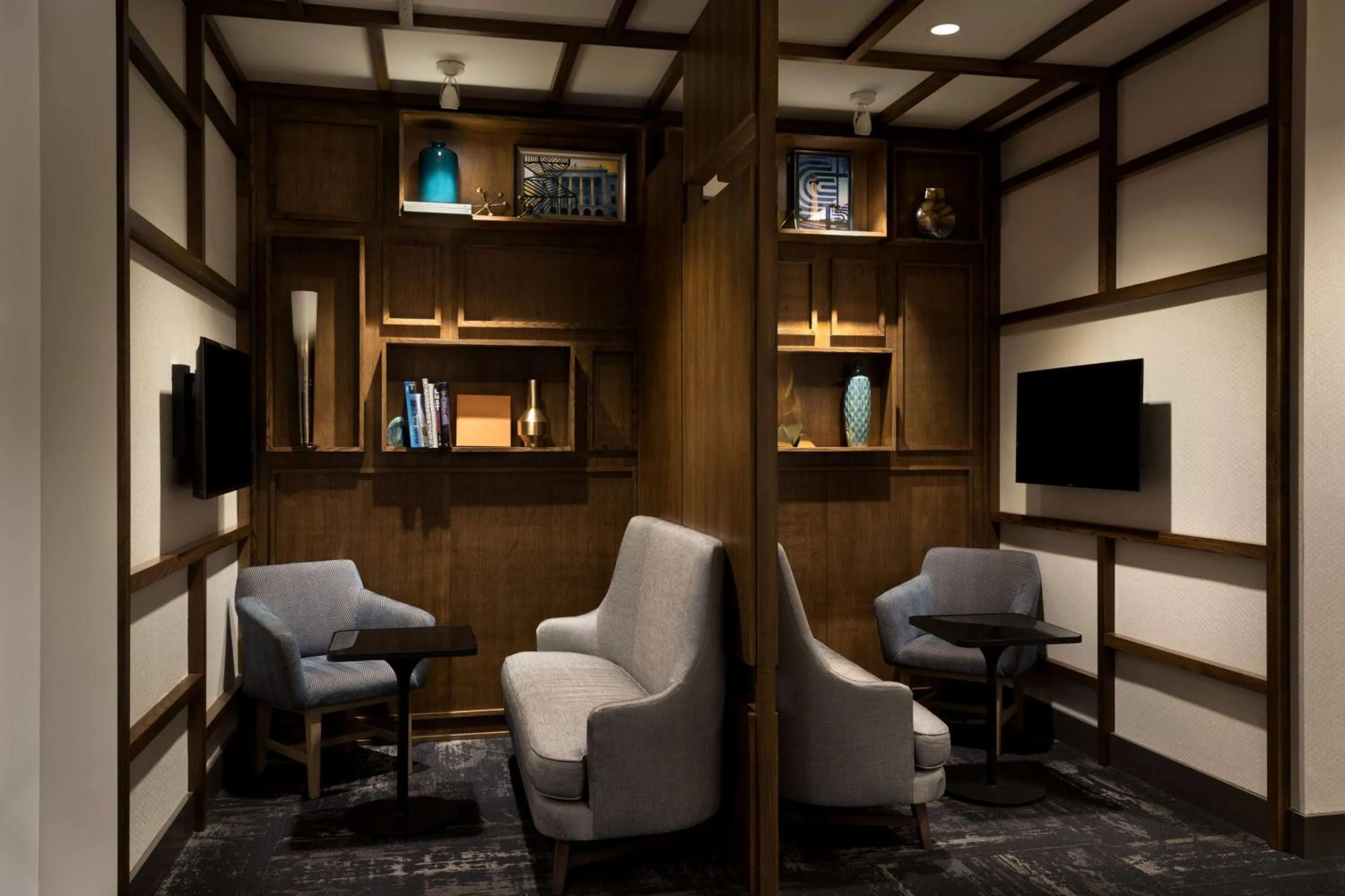 Lounge or bar in Hyatt Place Biloxi