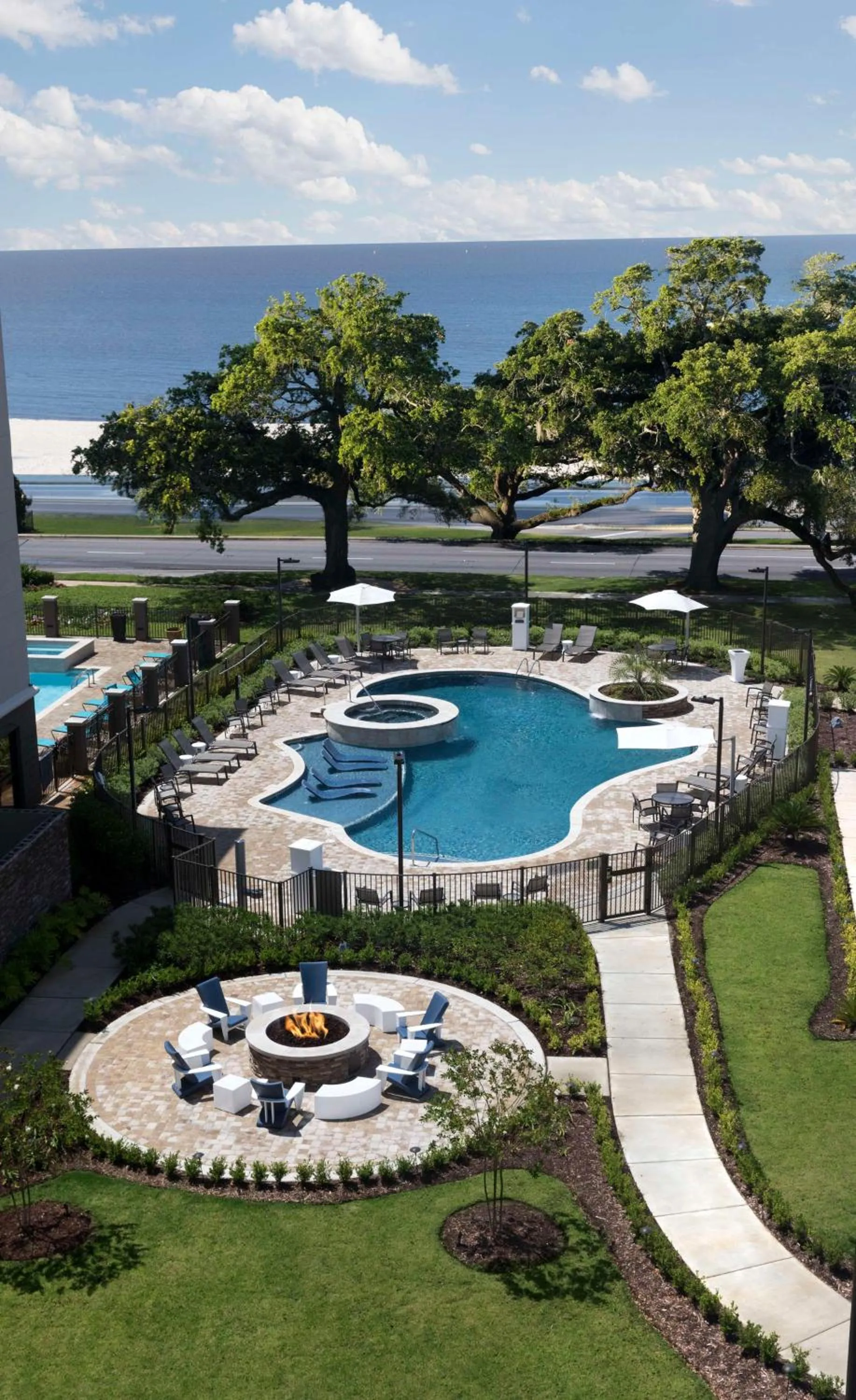 Swimming pool in Hyatt Place Biloxi