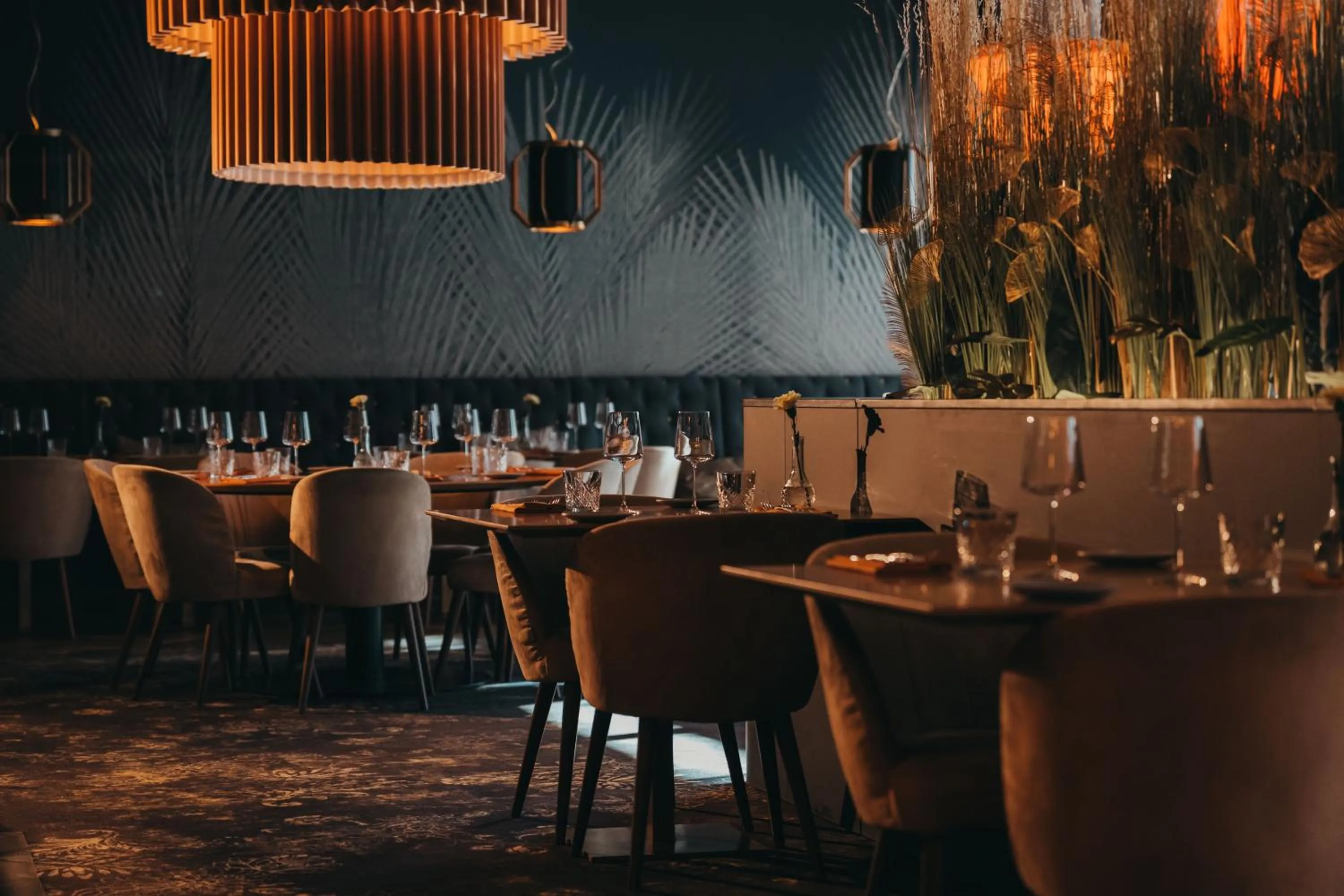 Restaurant/places to eat in V Spa & Conference Hotel