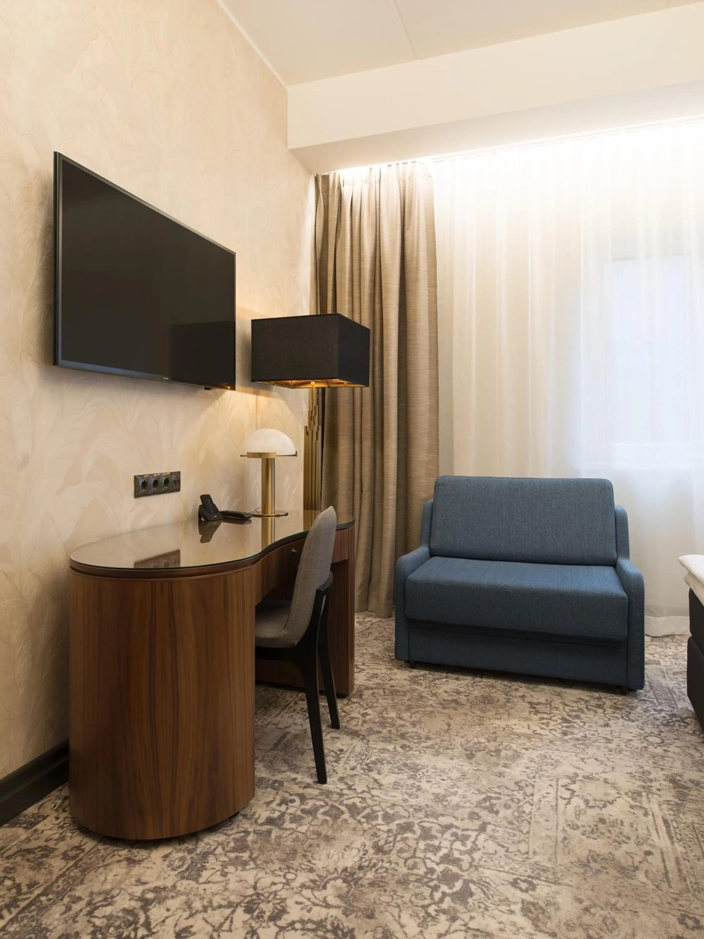 TV and multimedia in V Spa & Conference Hotel