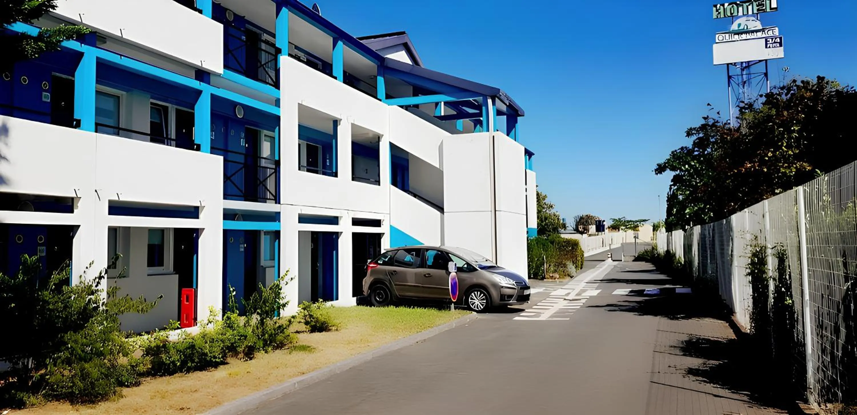 Property building in Kyriad Direct Poitiers - Gare du Futuroscope