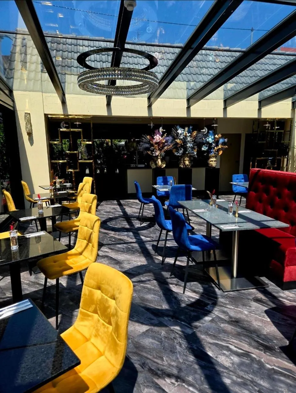 Restaurant/places to eat in Villa Natalia am See