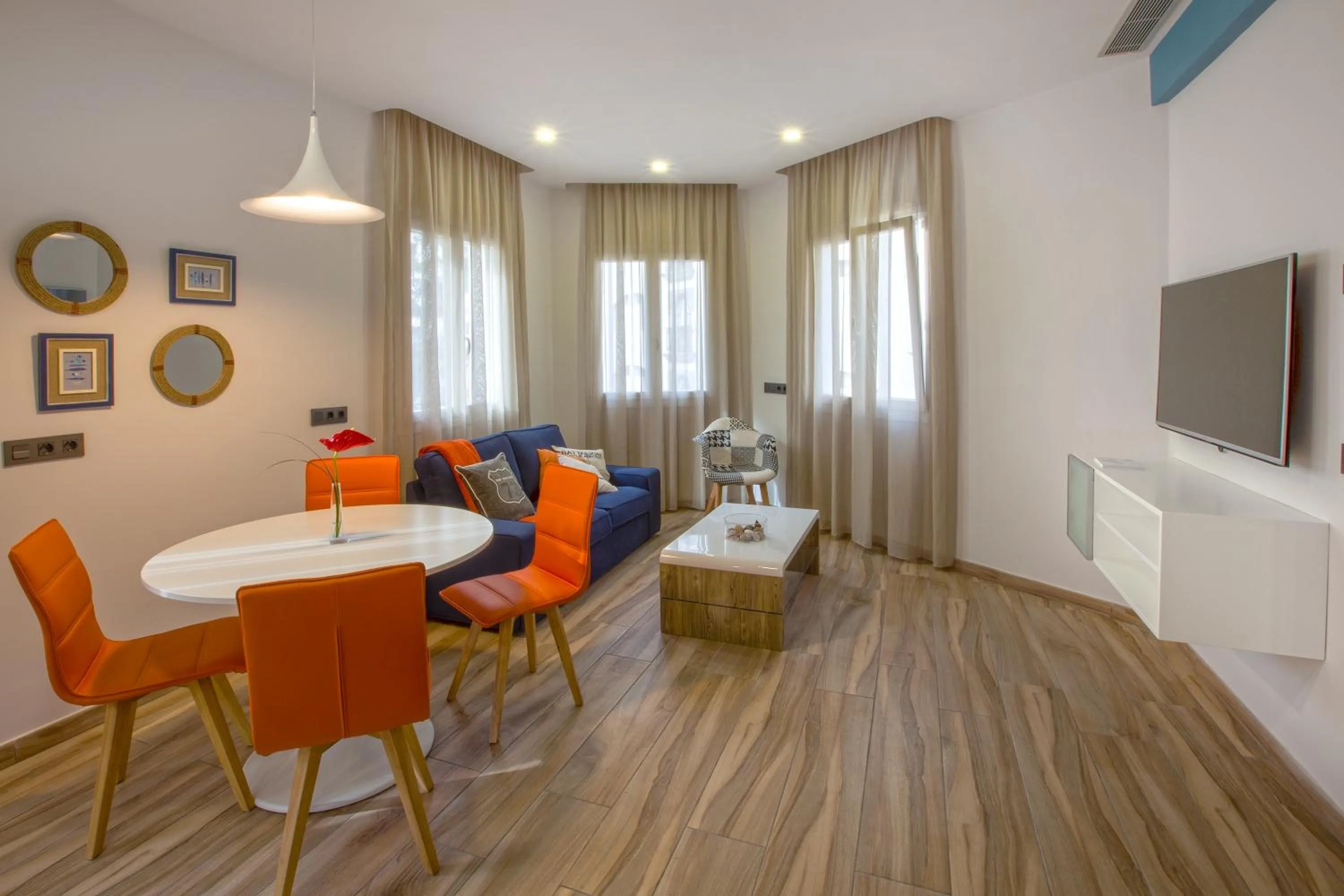TV and multimedia in Gran Marina Suites