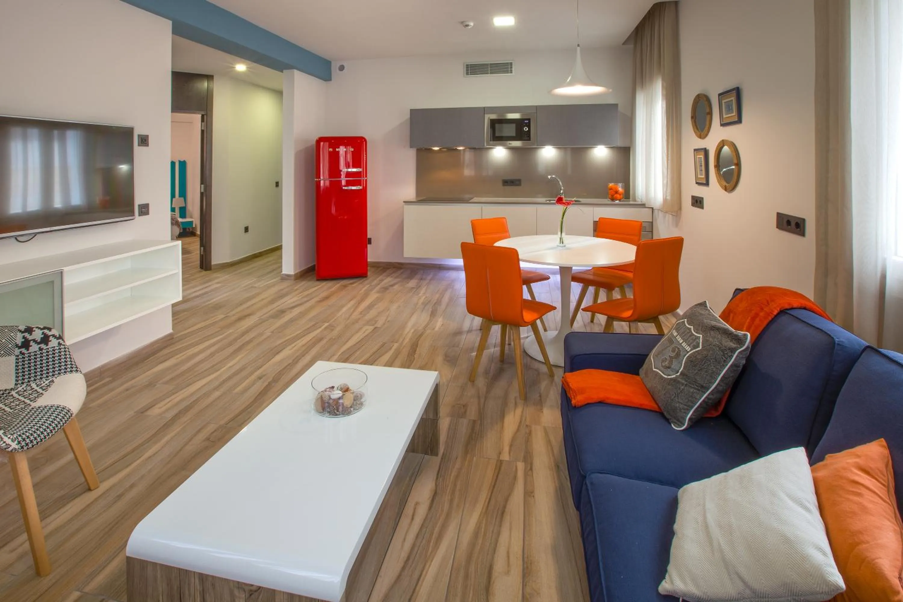 Kitchen or kitchenette in Gran Marina Suites