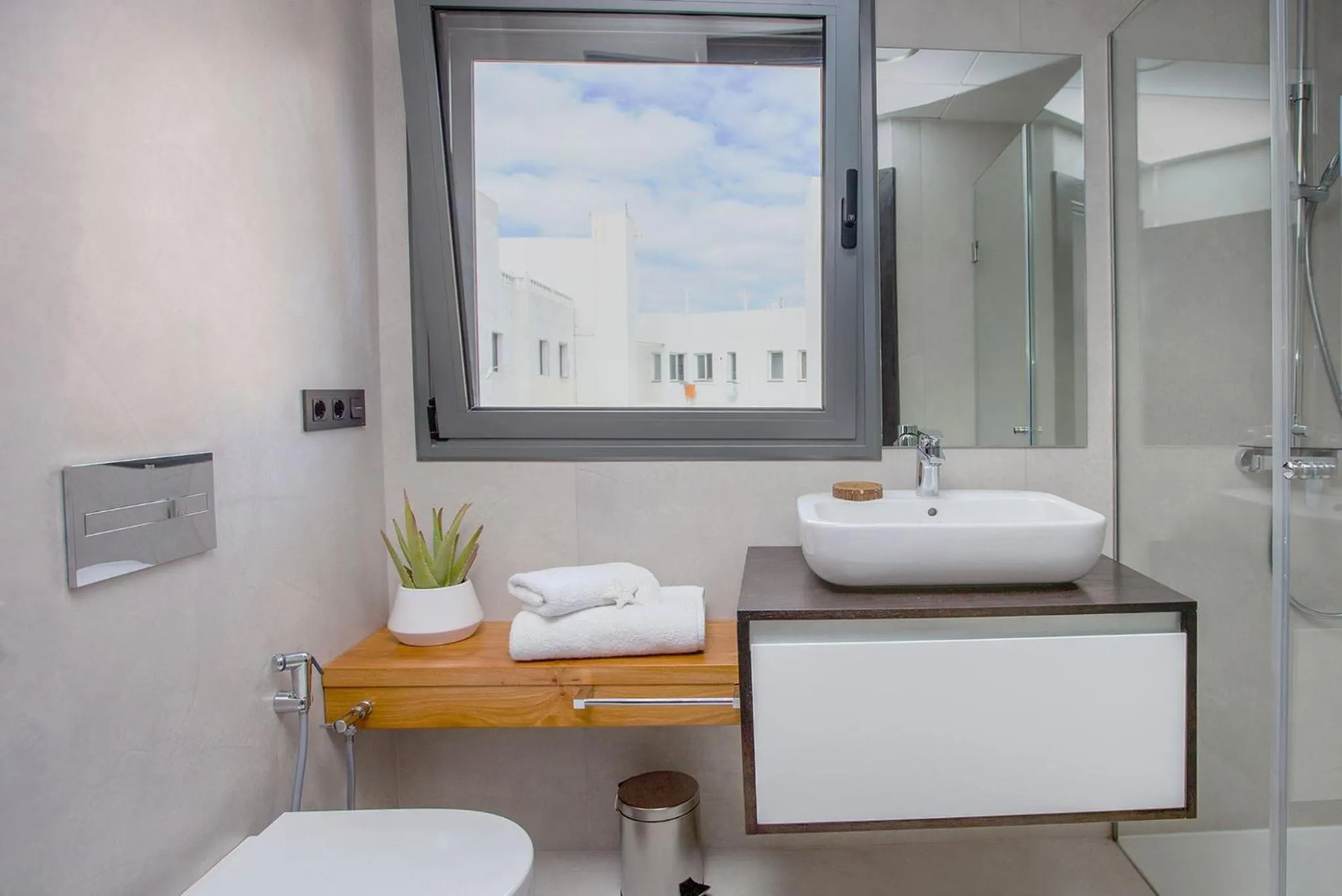 Bathroom in Gran Marina Suites