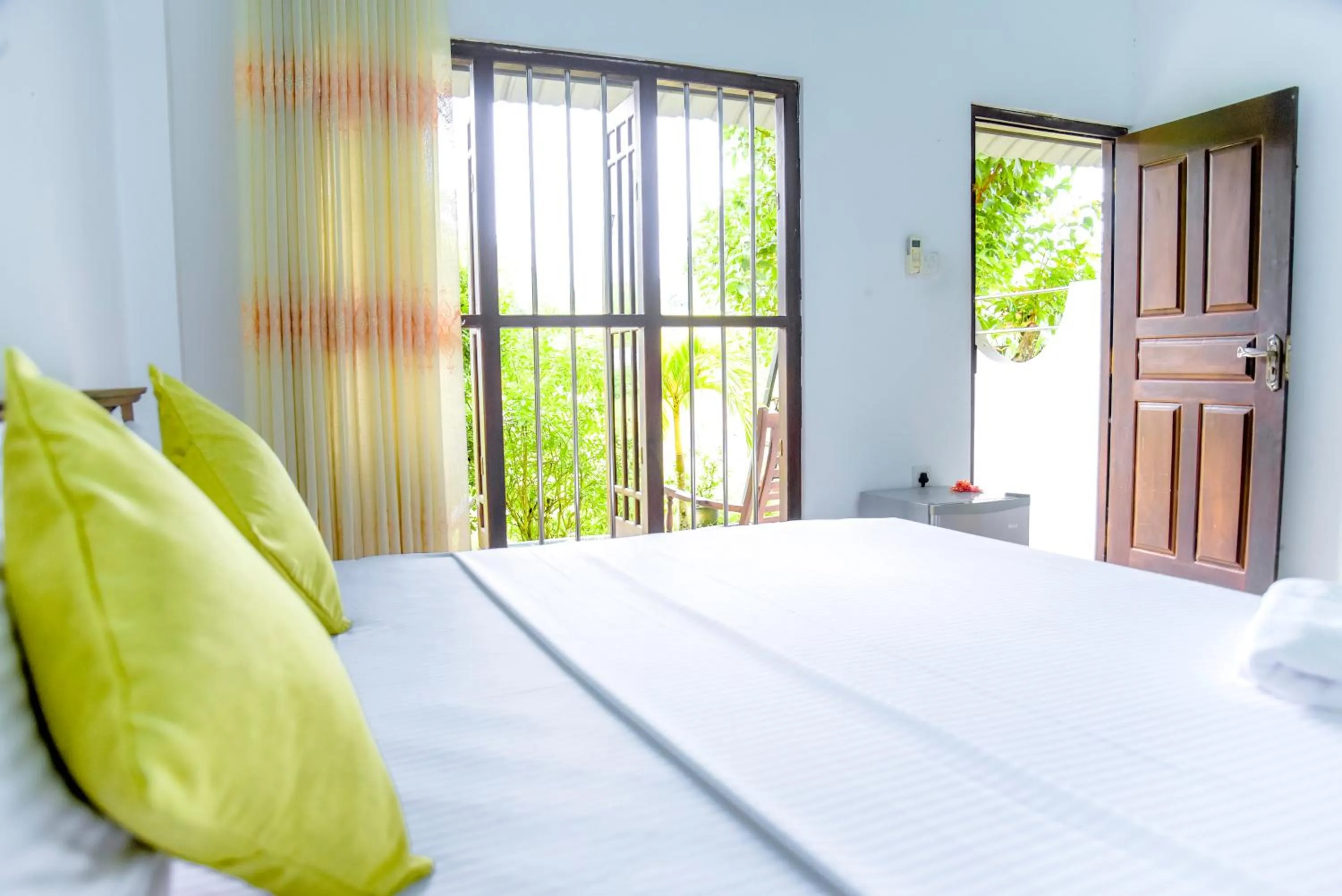 Bed in Paddy Field View Resort