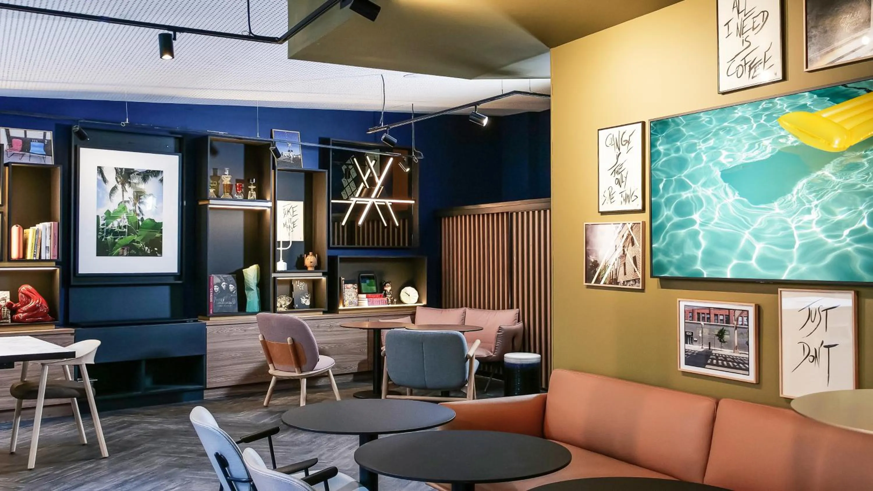 Living room in TRIBE Paris Batignolles