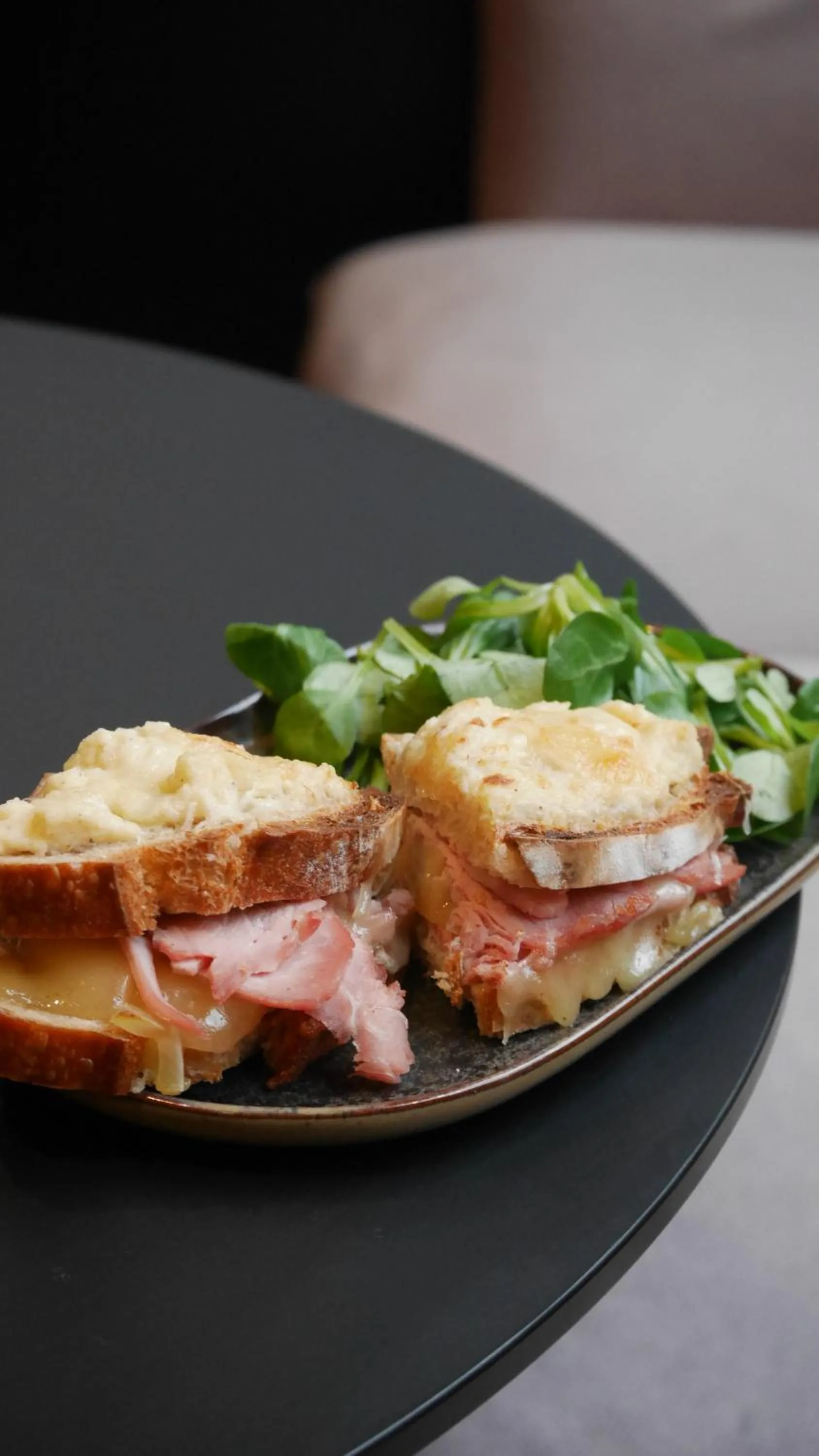 Restaurant/places to eat in TRIBE Paris Batignolles