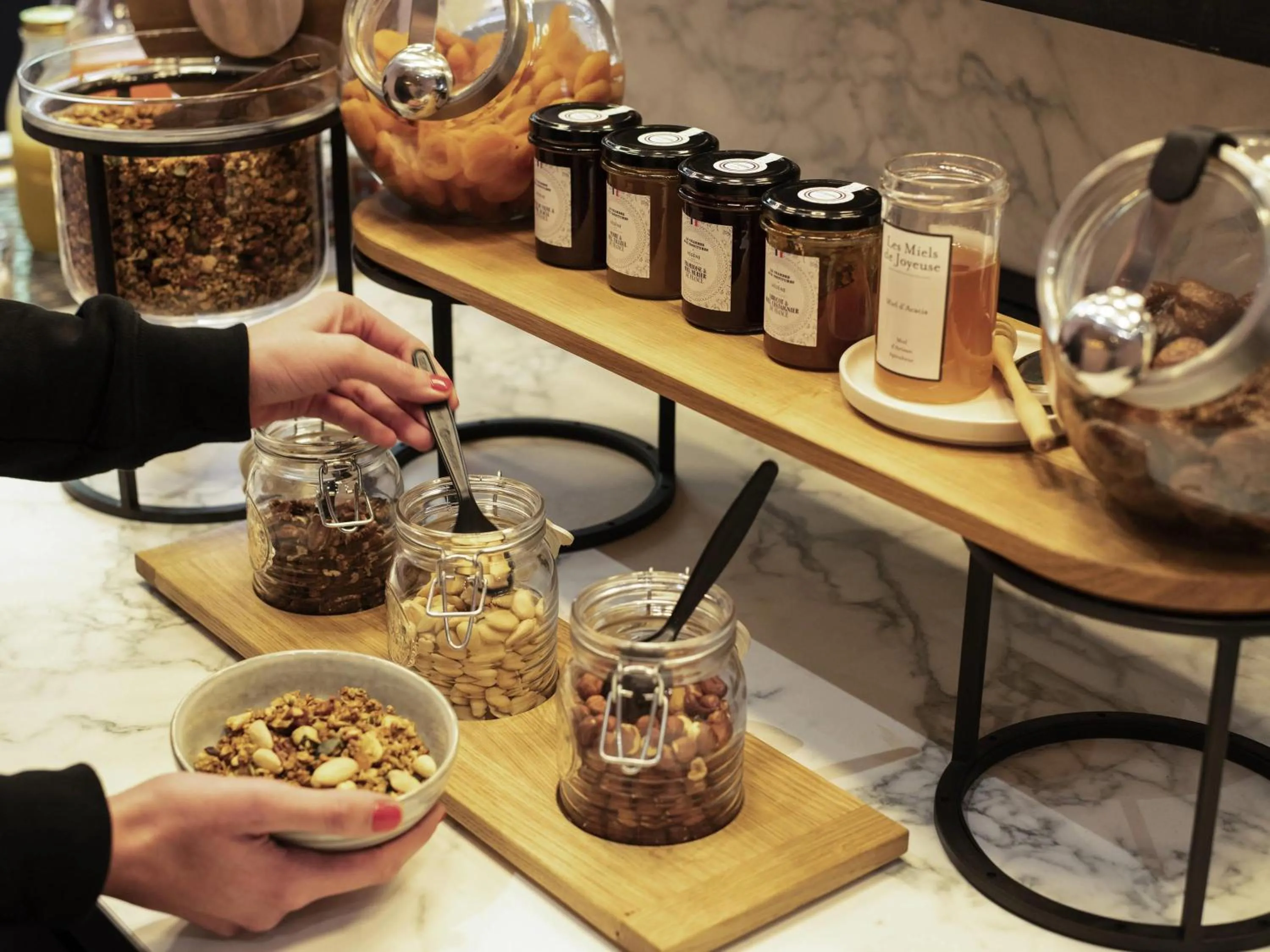 Breakfast in TRIBE Paris Batignolles