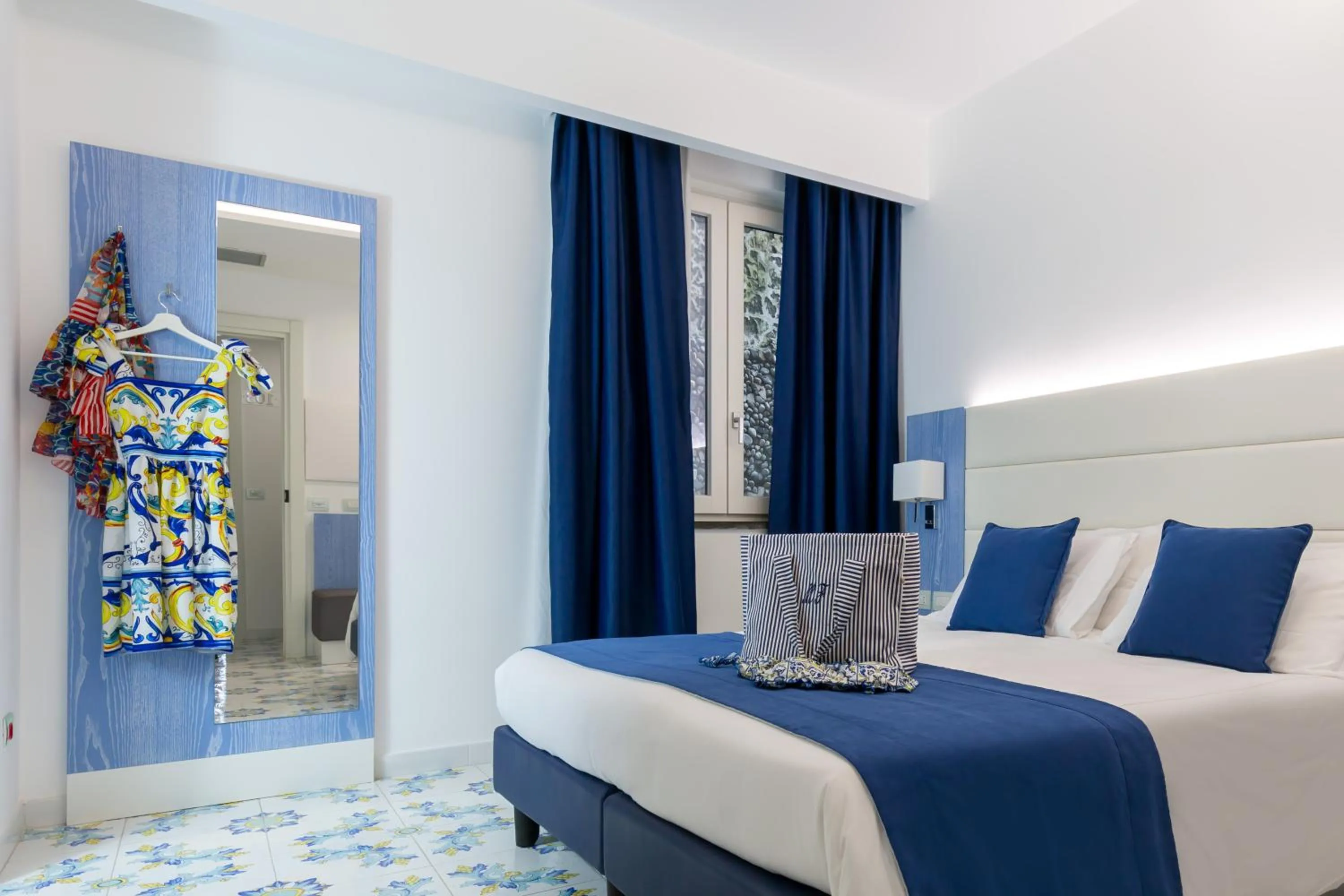 Photo of the whole room, Bed in Hotel Giosue' a mare Sorrento