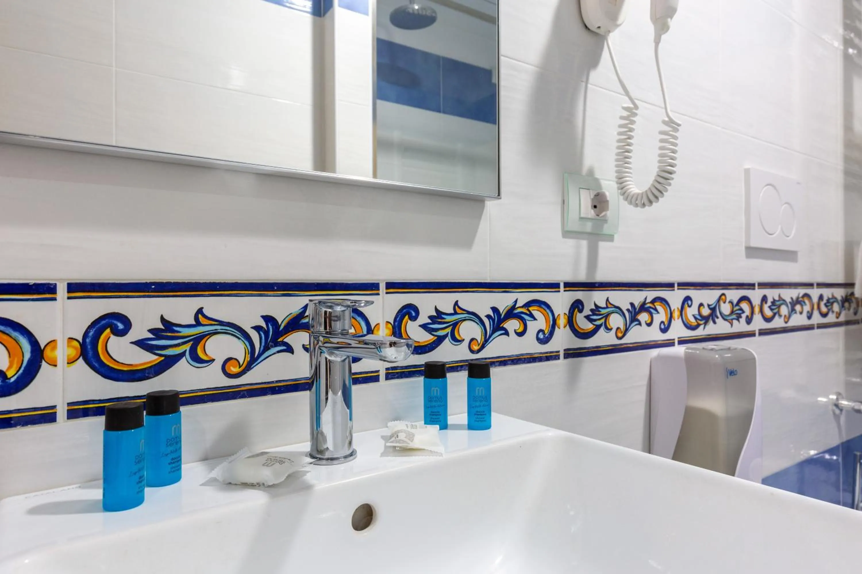 Bathroom in Hotel Giosue' a mare Sorrento