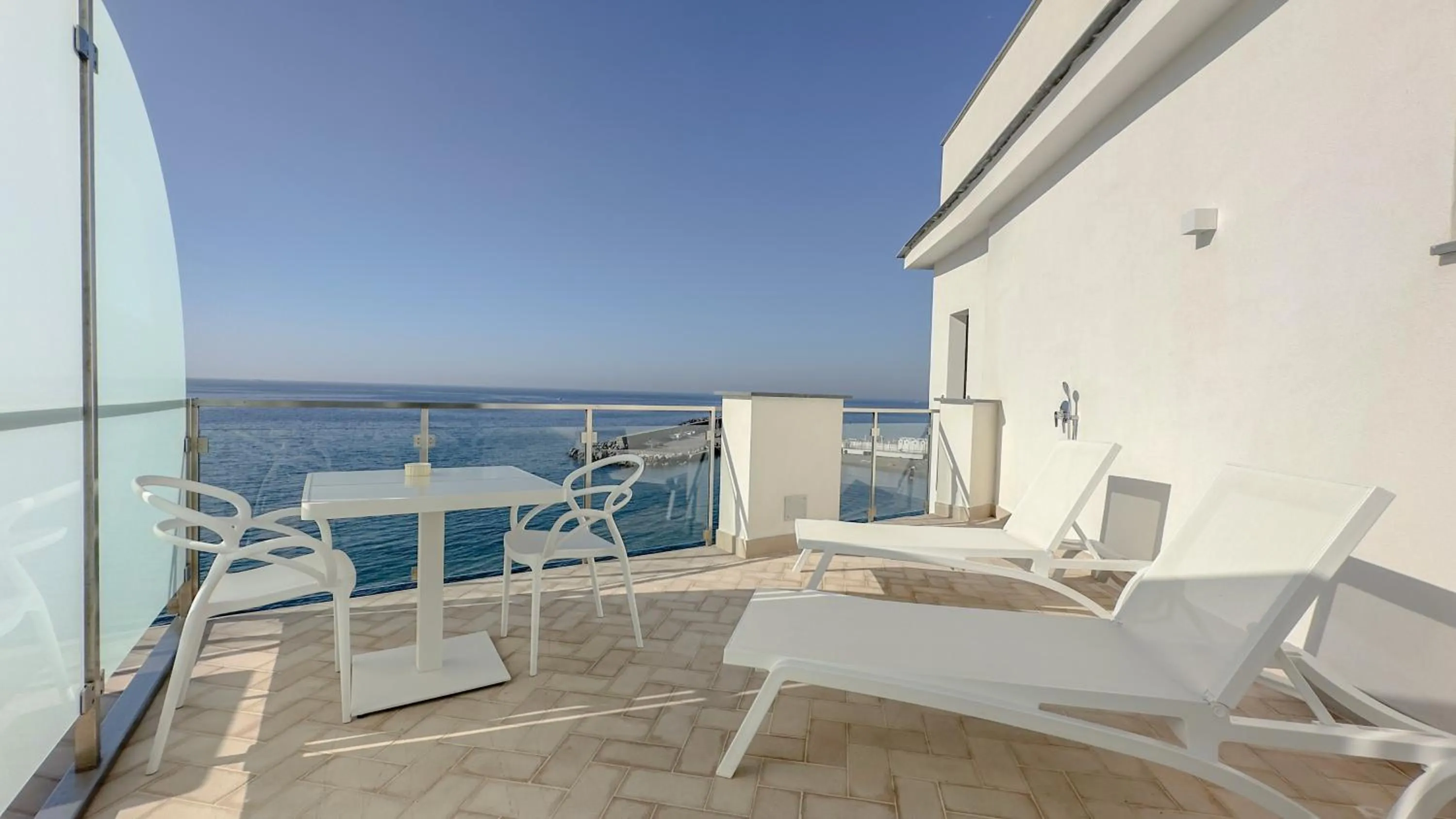 Balcony/Terrace in Hotel Giosue' a mare Sorrento