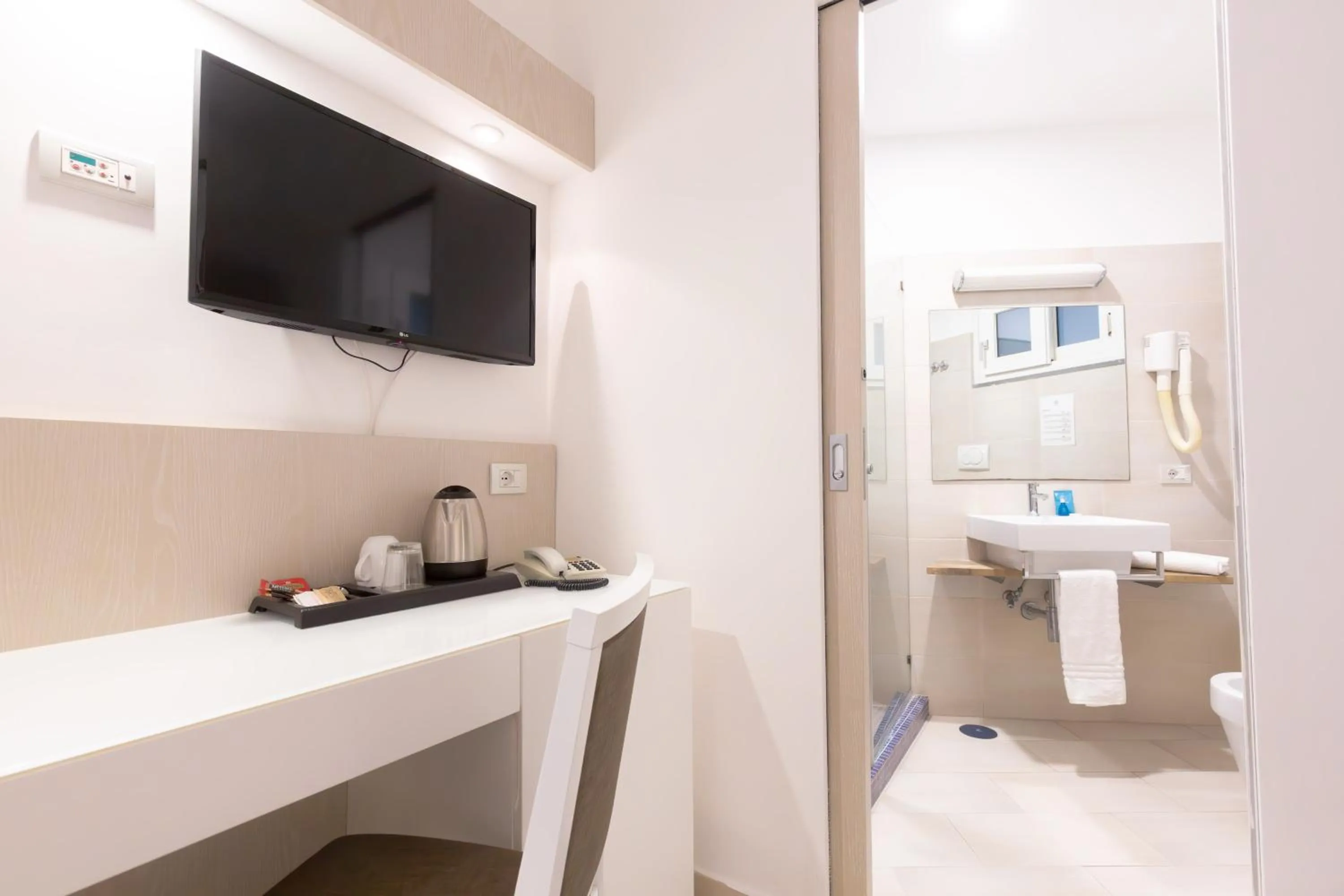 Bathroom in Hotel Giosue' a mare Sorrento