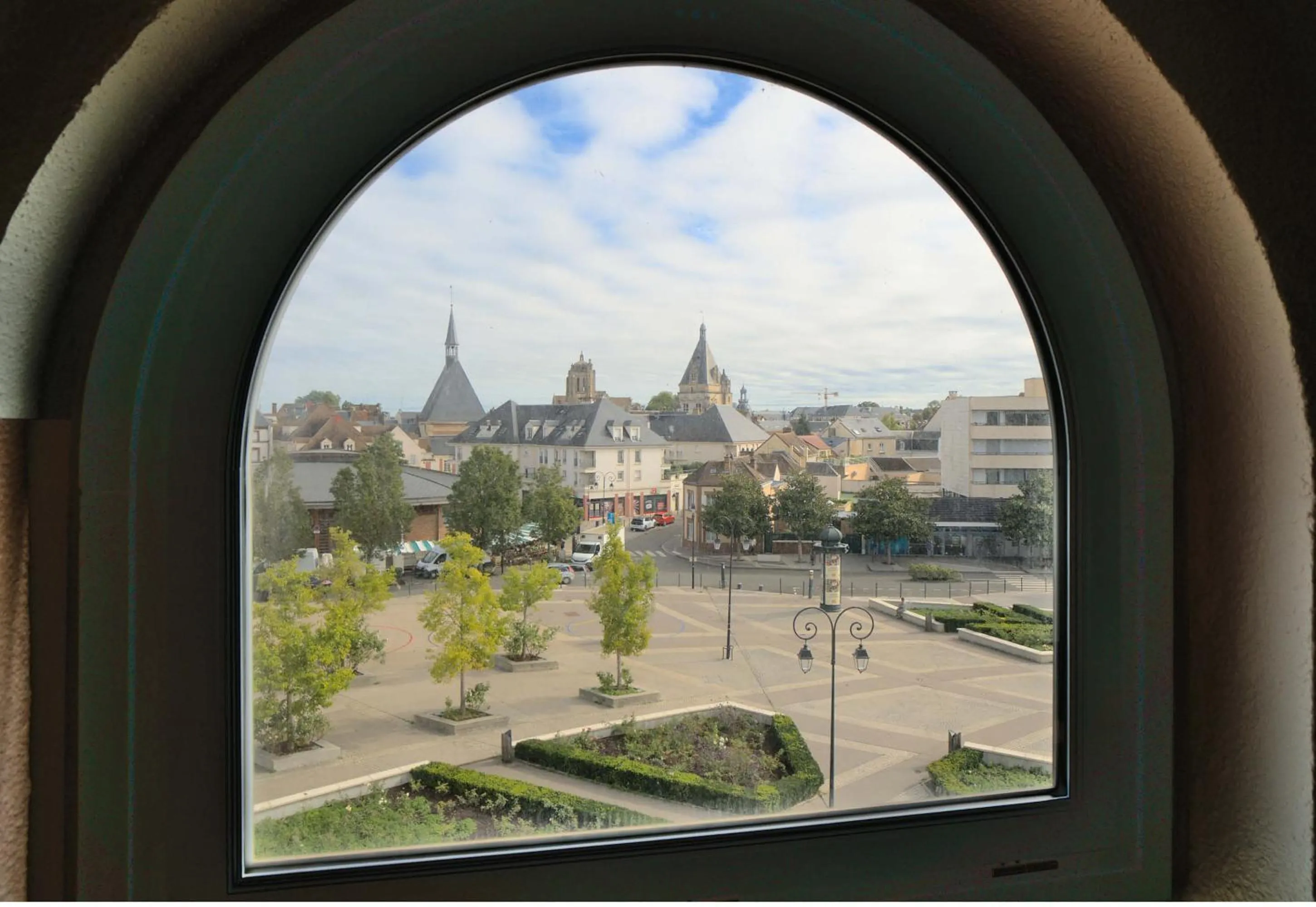 City view in B&B HOTEL Dreux Centre