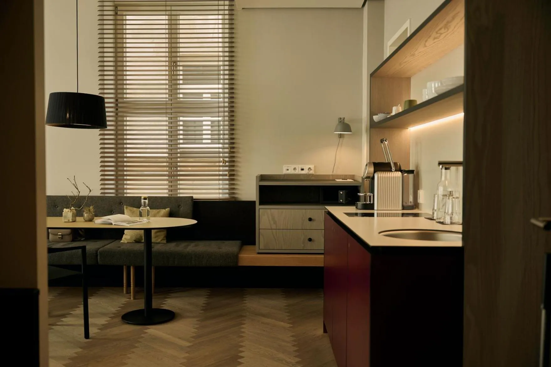 Kitchen or kitchenette in Melter Hotel & Apartments - a Neighborhood Hotel