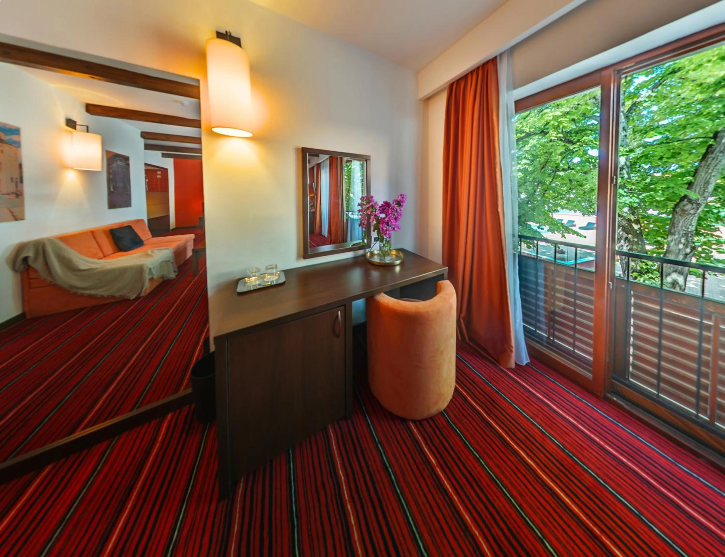 Seating area in Hotel Villa Donat