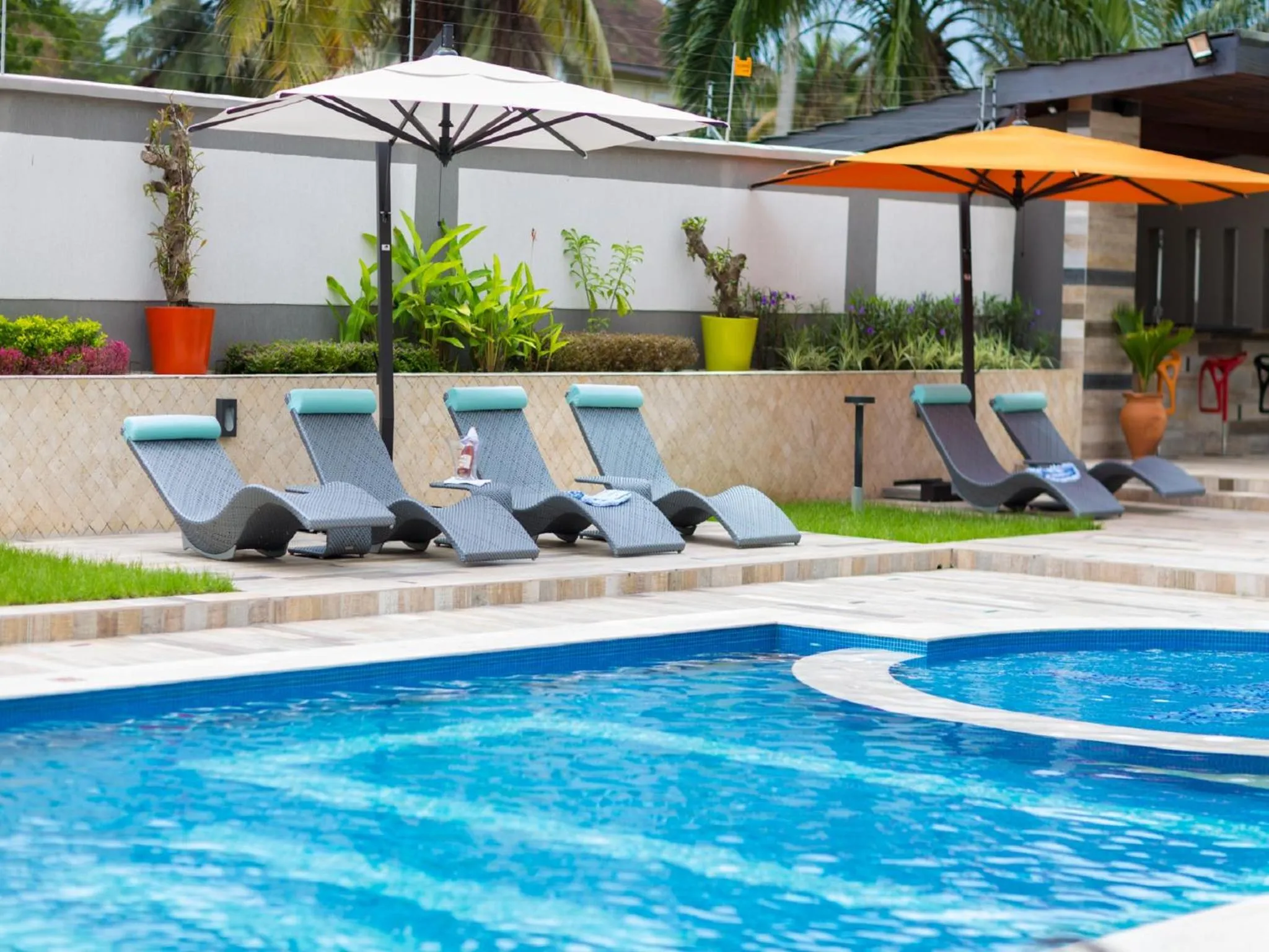 Swimming pool in The Palms by Eagles