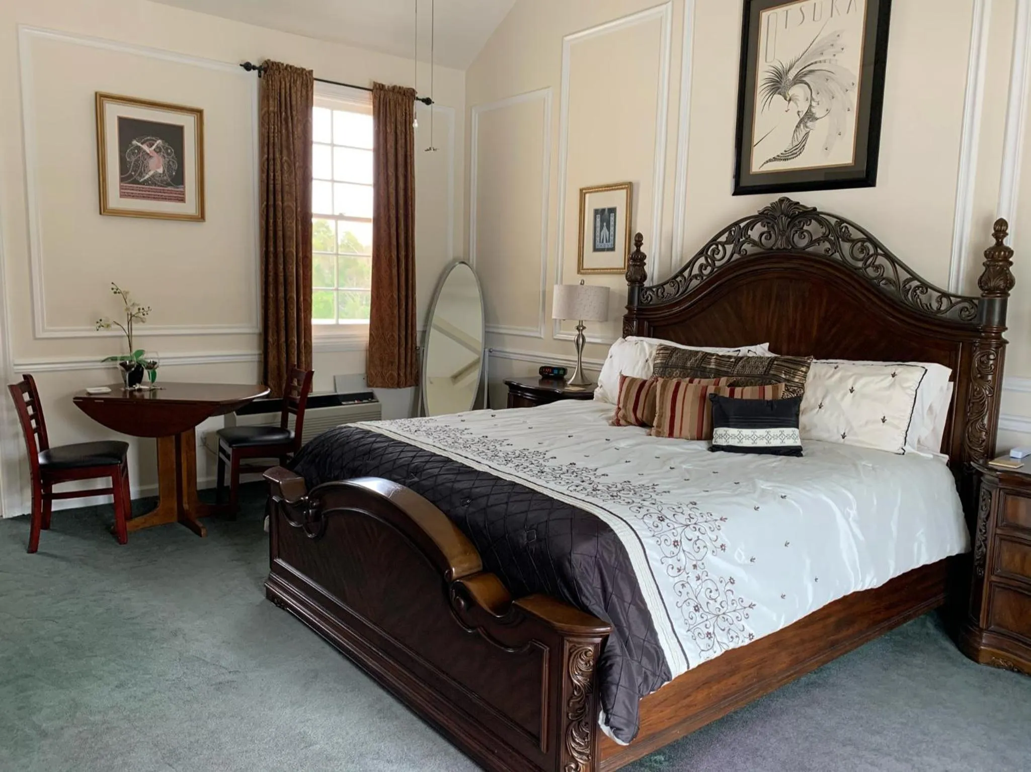 Bed in The Inn at Benicia Bay