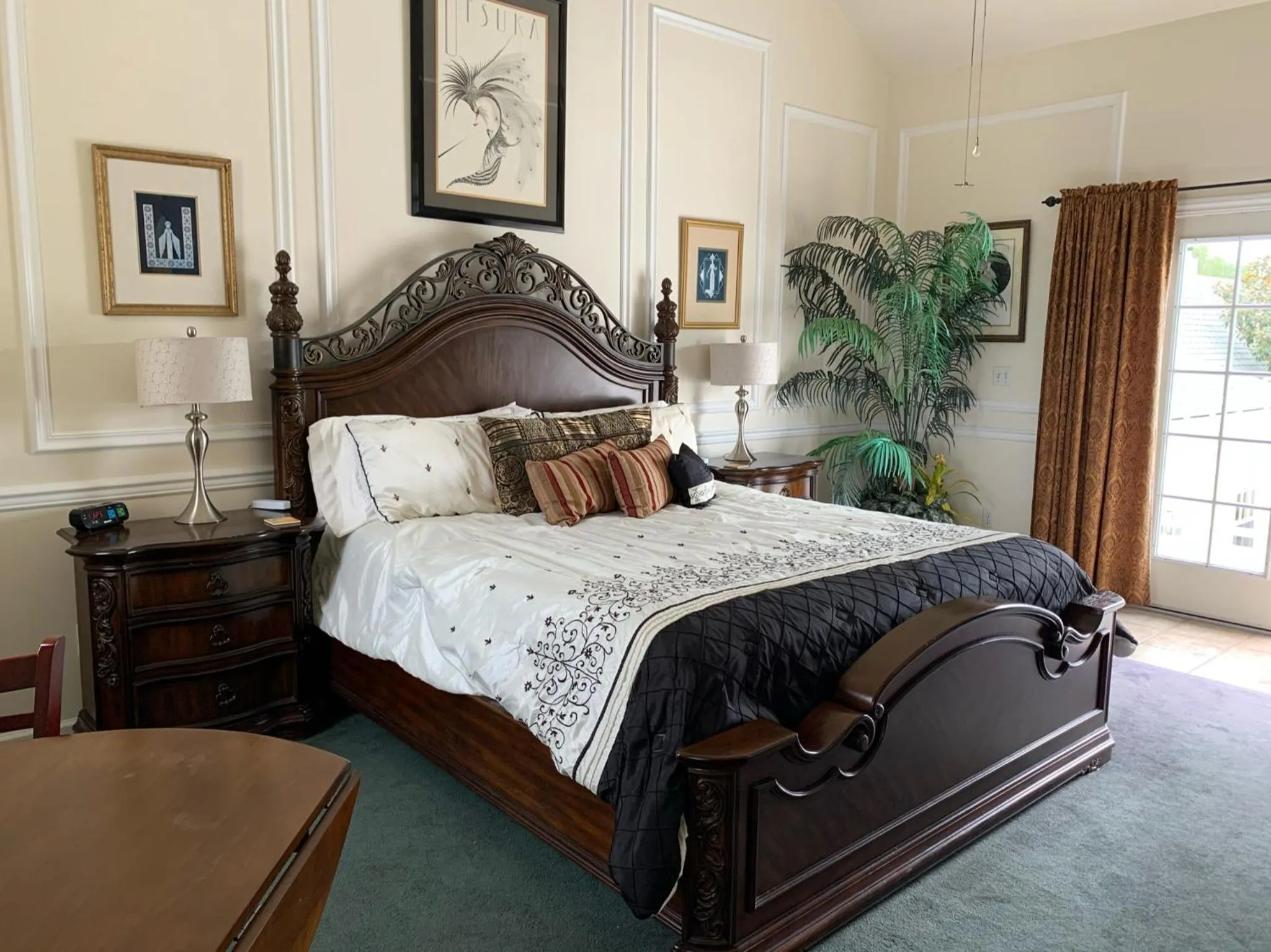 Bed in The Inn at Benicia Bay