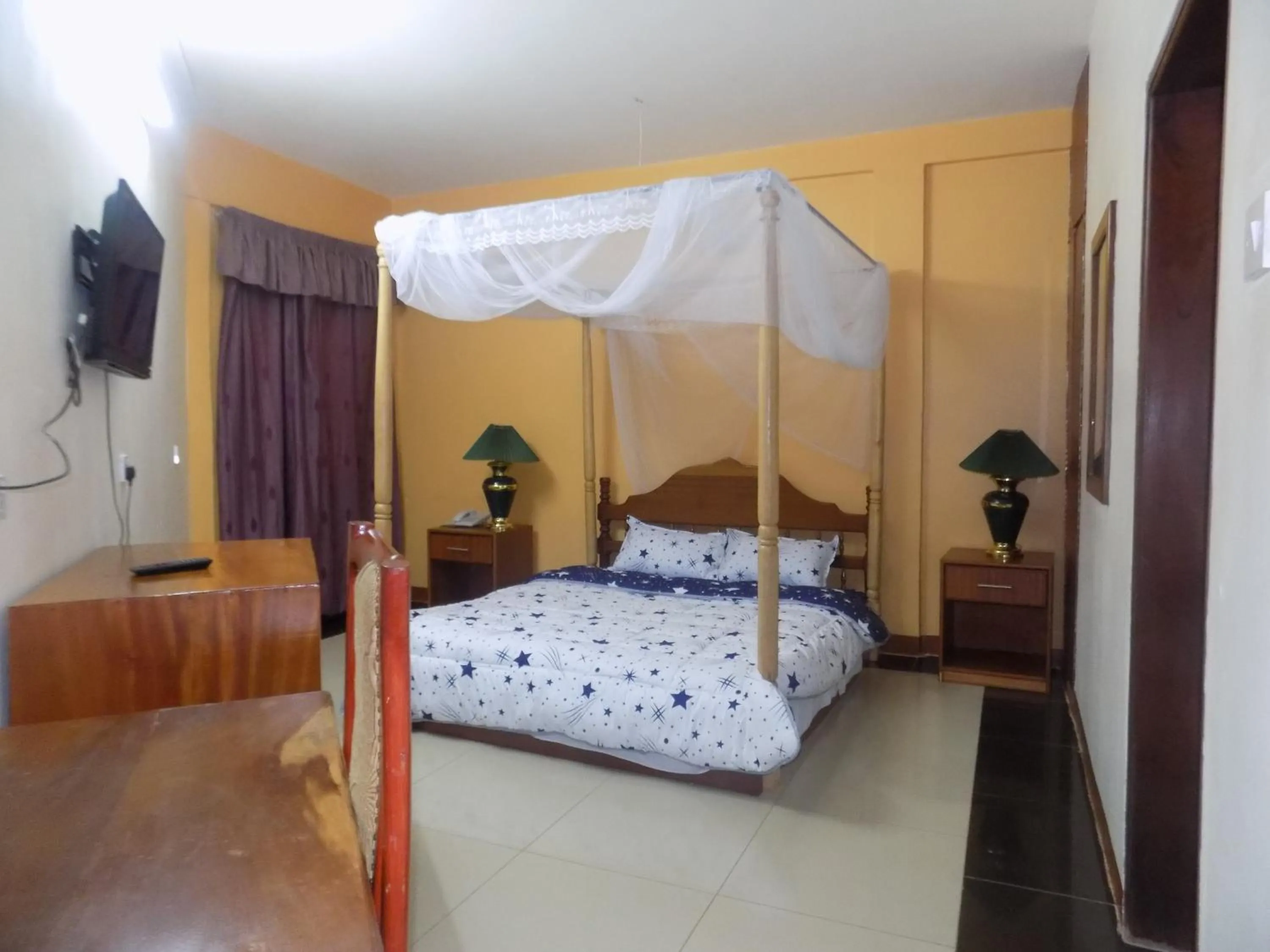 Bed in Kayegi Hotel Mbale