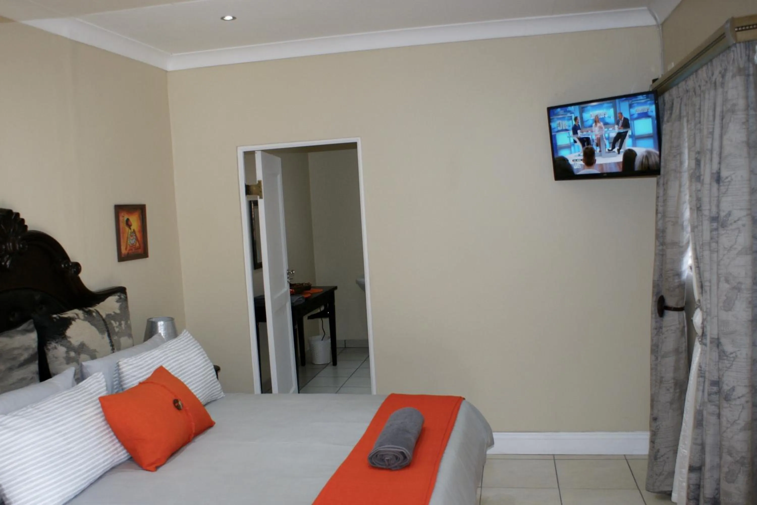 Bathroom, Bed in Jolani Guest House