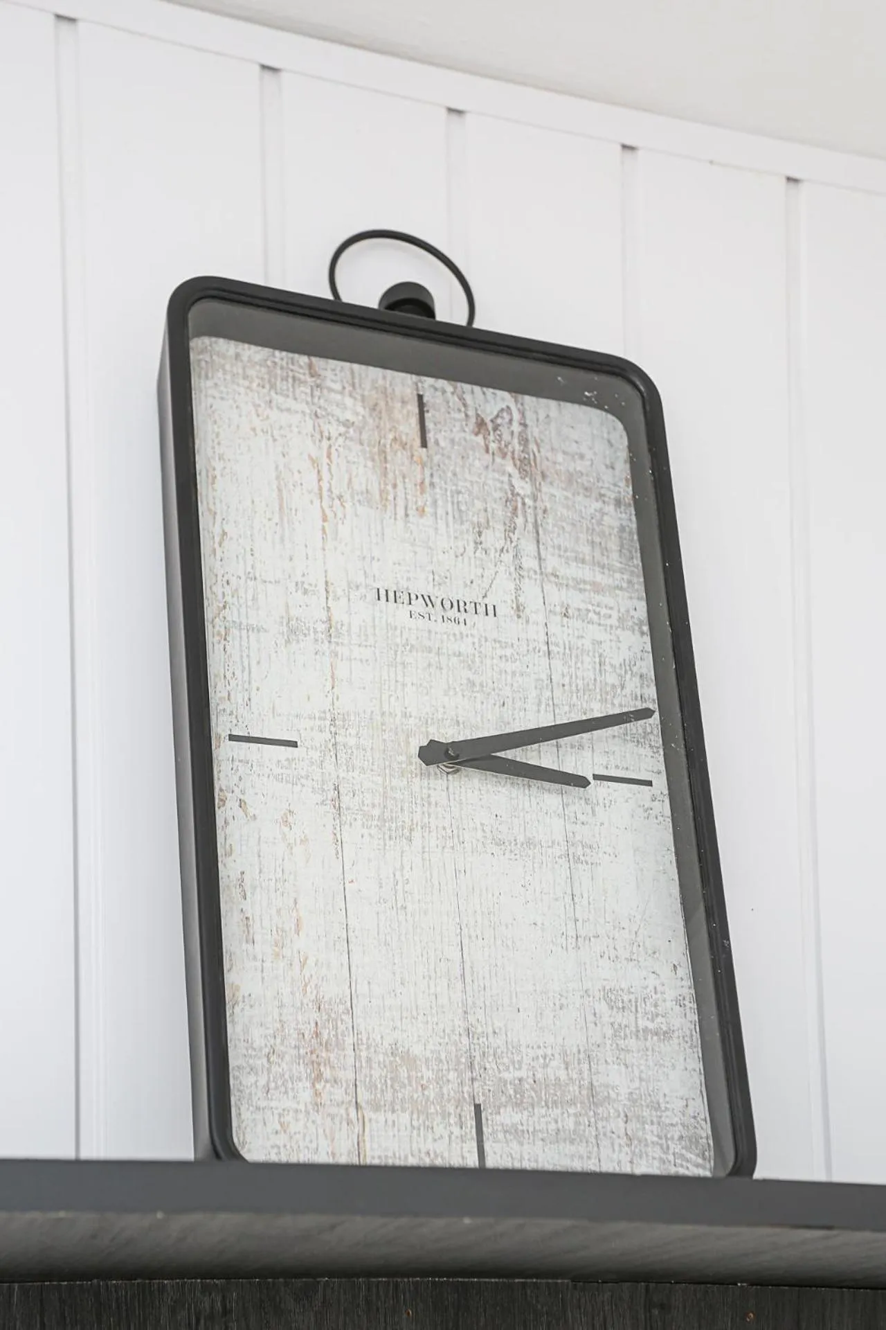 Logo/Certificate/Sign in OYO Queens Quarter