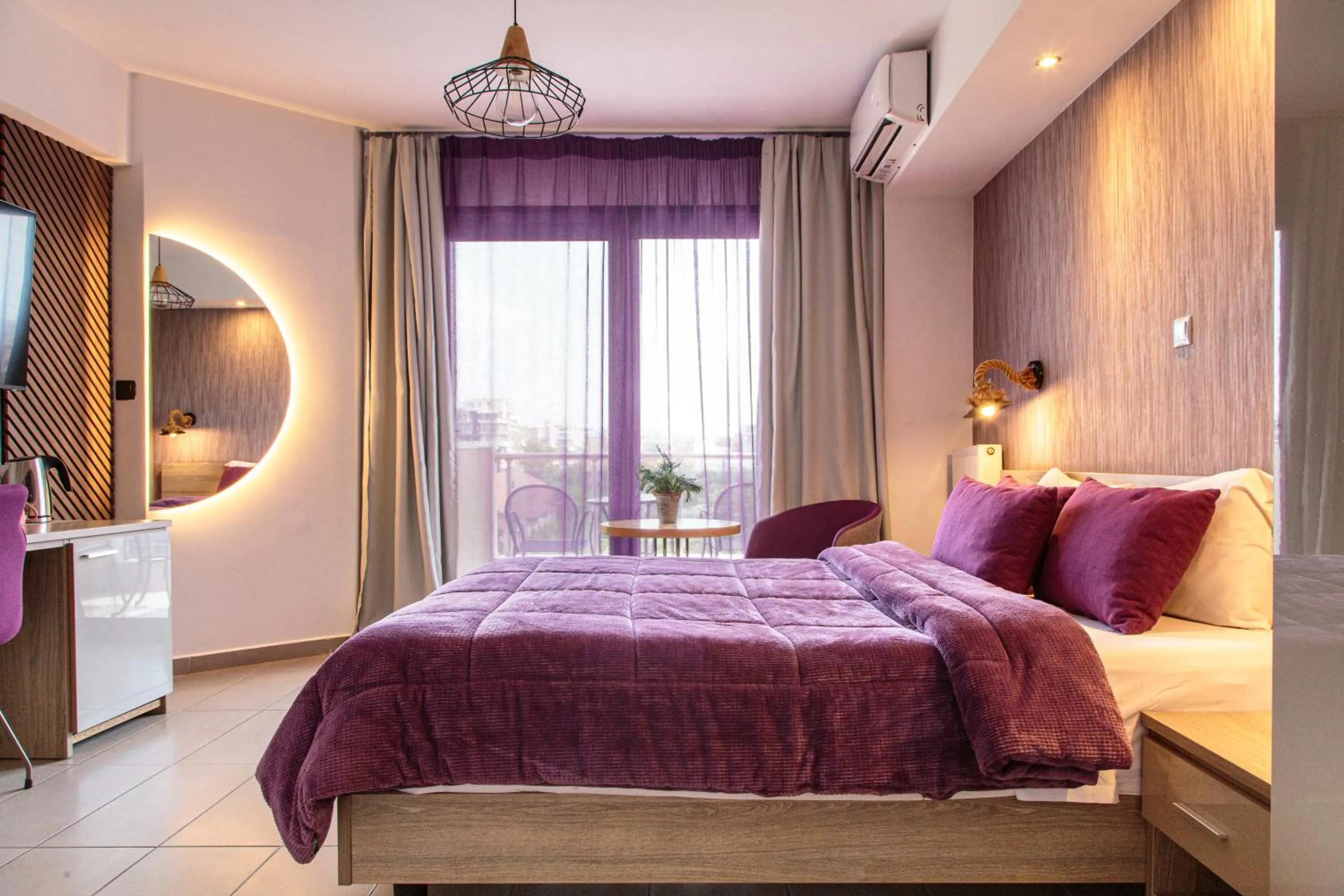 Bed in Limani Comfort Rooms