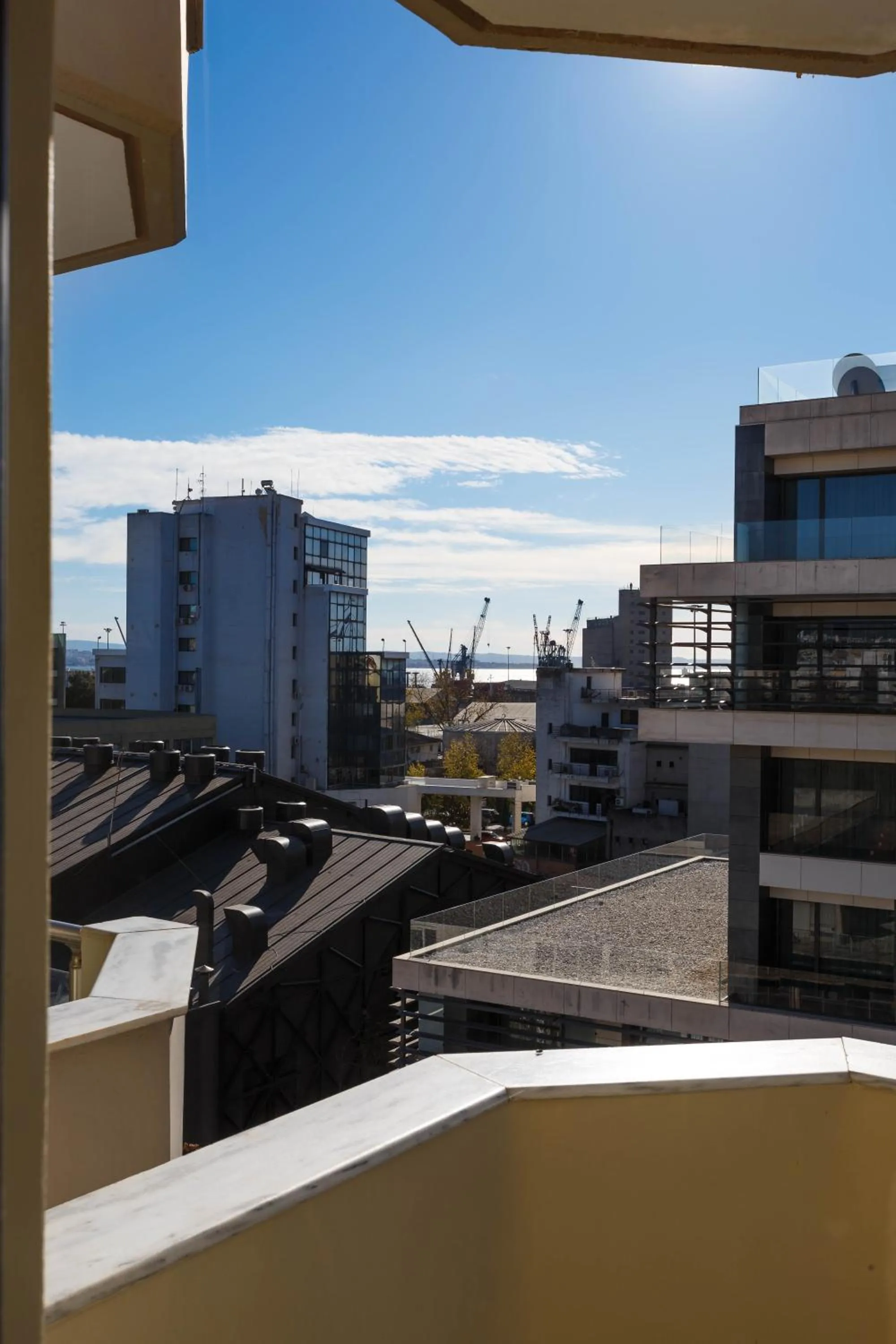 Day in Limani Comfort Rooms