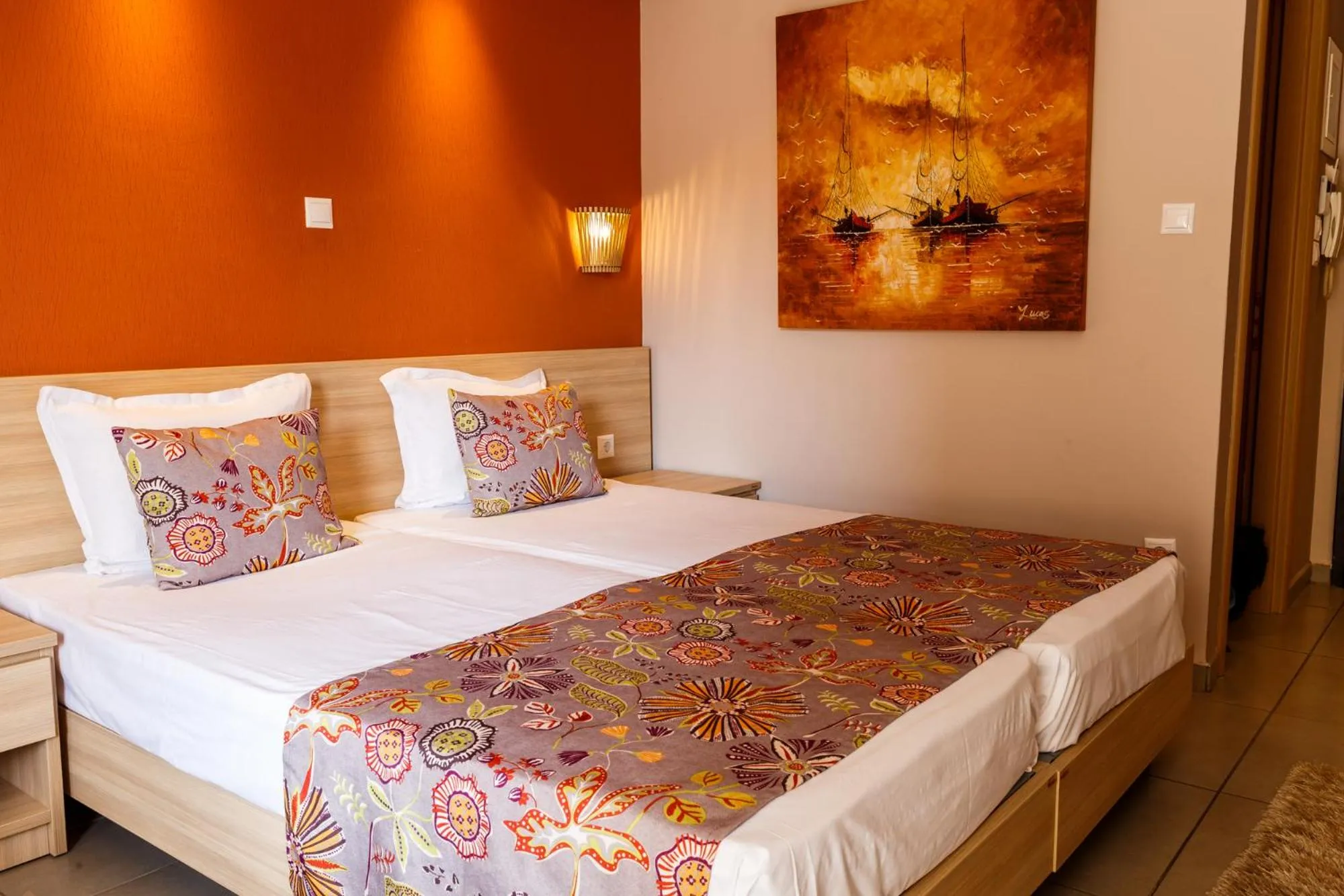 Bed in Limani Comfort Rooms