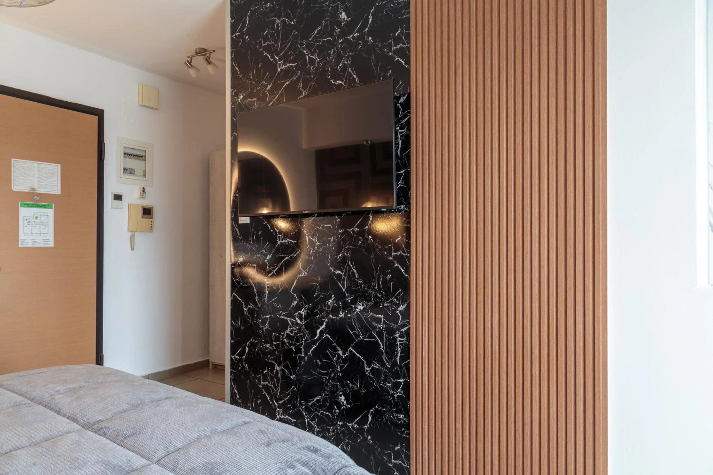 Photo of the whole room, Bed in Limani Comfort Rooms