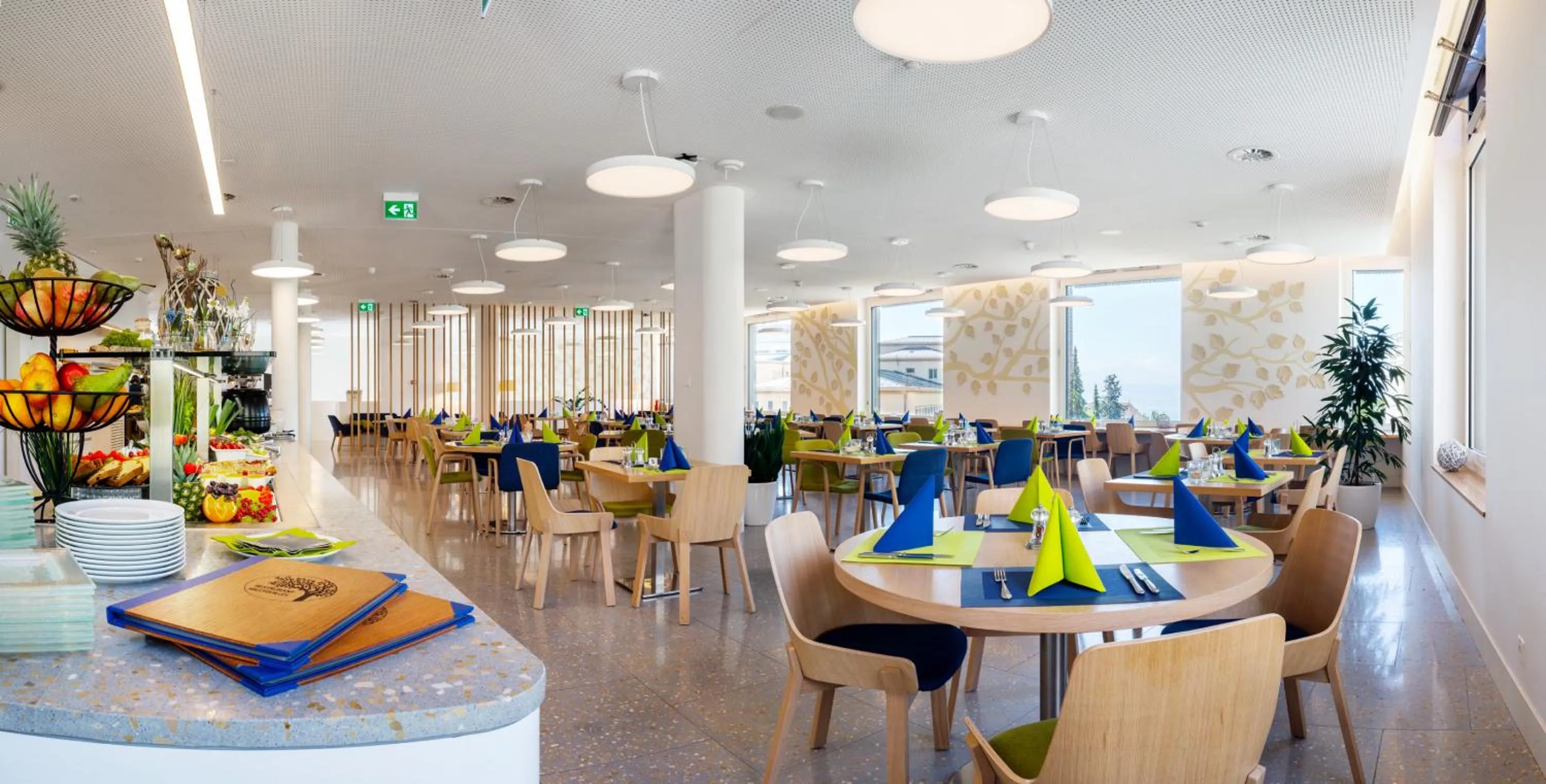 Restaurant/places to eat in Hôtel des Patients