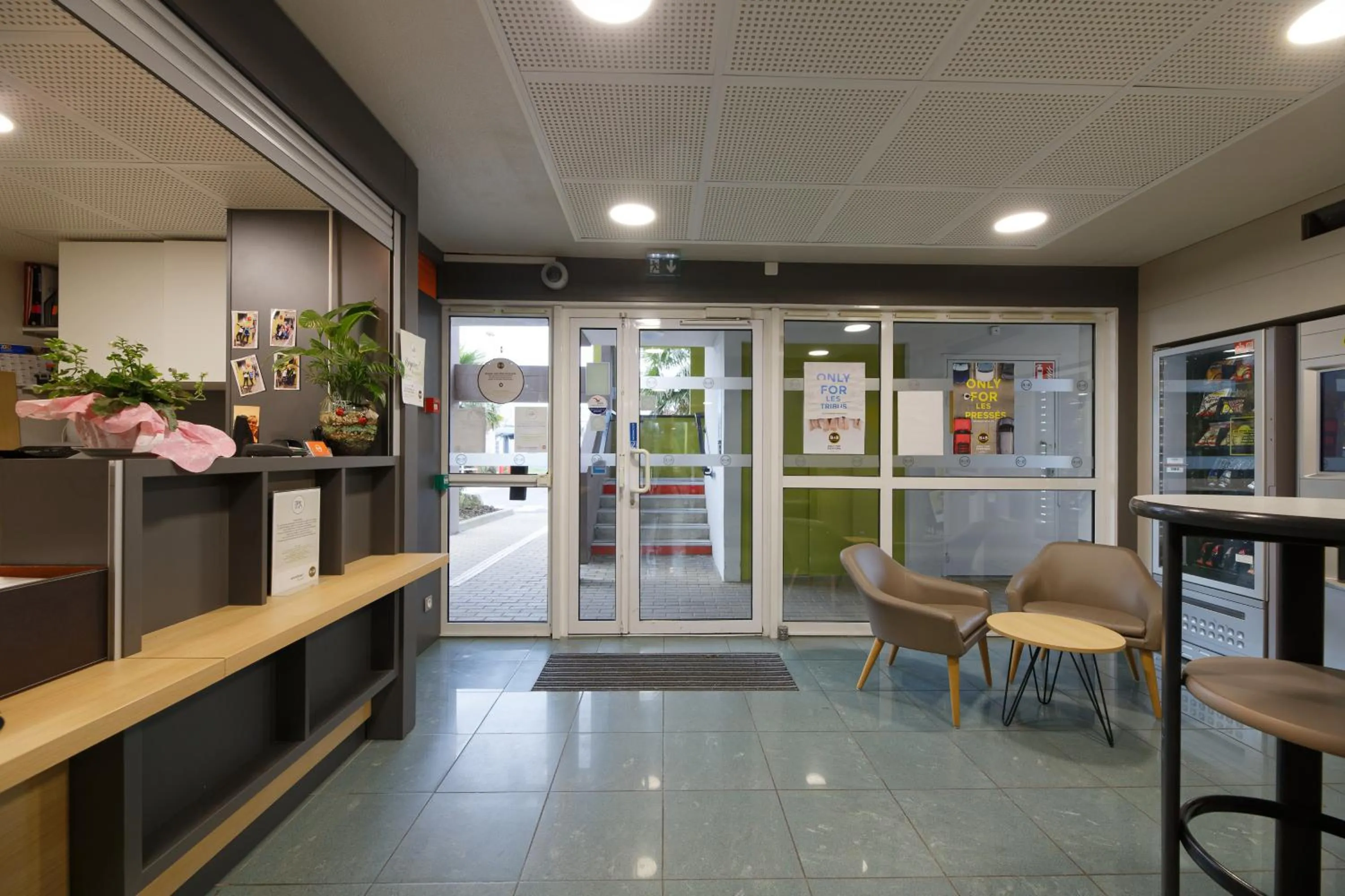 Lobby or reception in B&B HOTEL Lens Noyelles-Godault